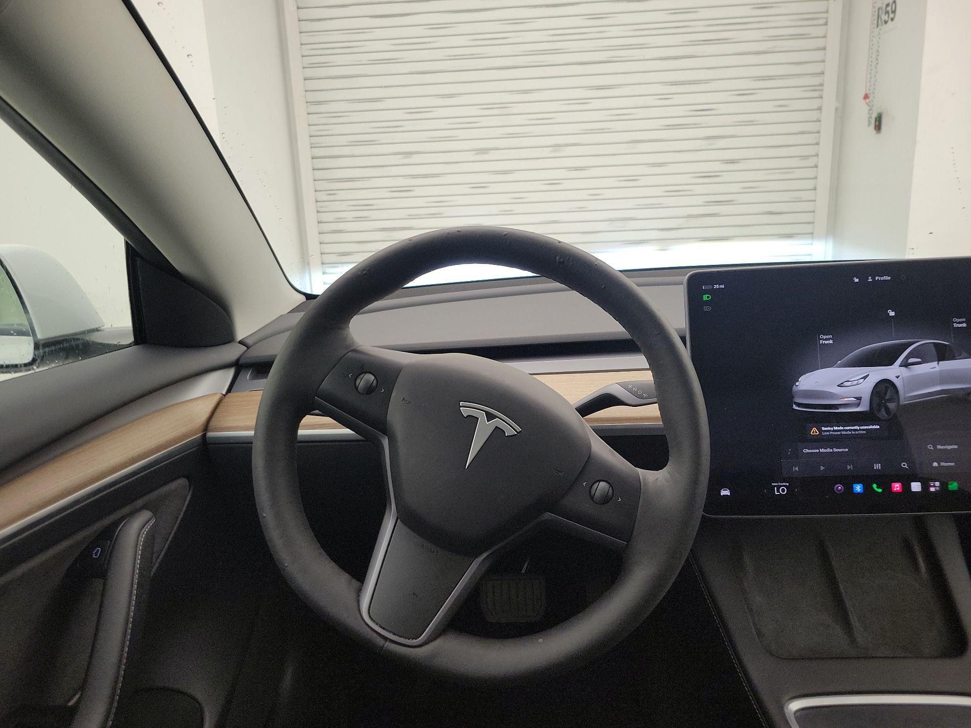 Thumbnail: 2023 Tesla Model 3 - 10