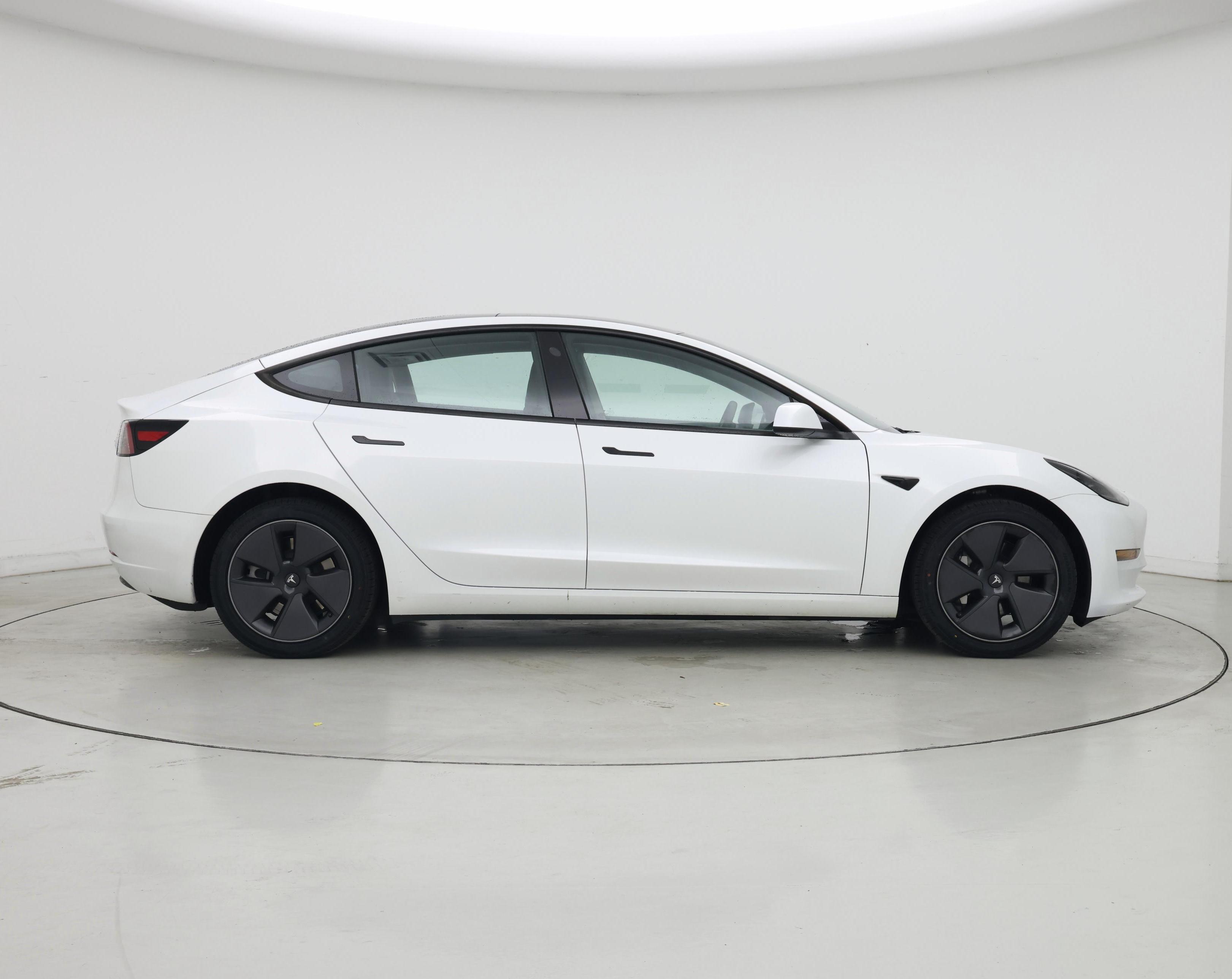 Thumbnail: 2023 Tesla Model 3 - 7