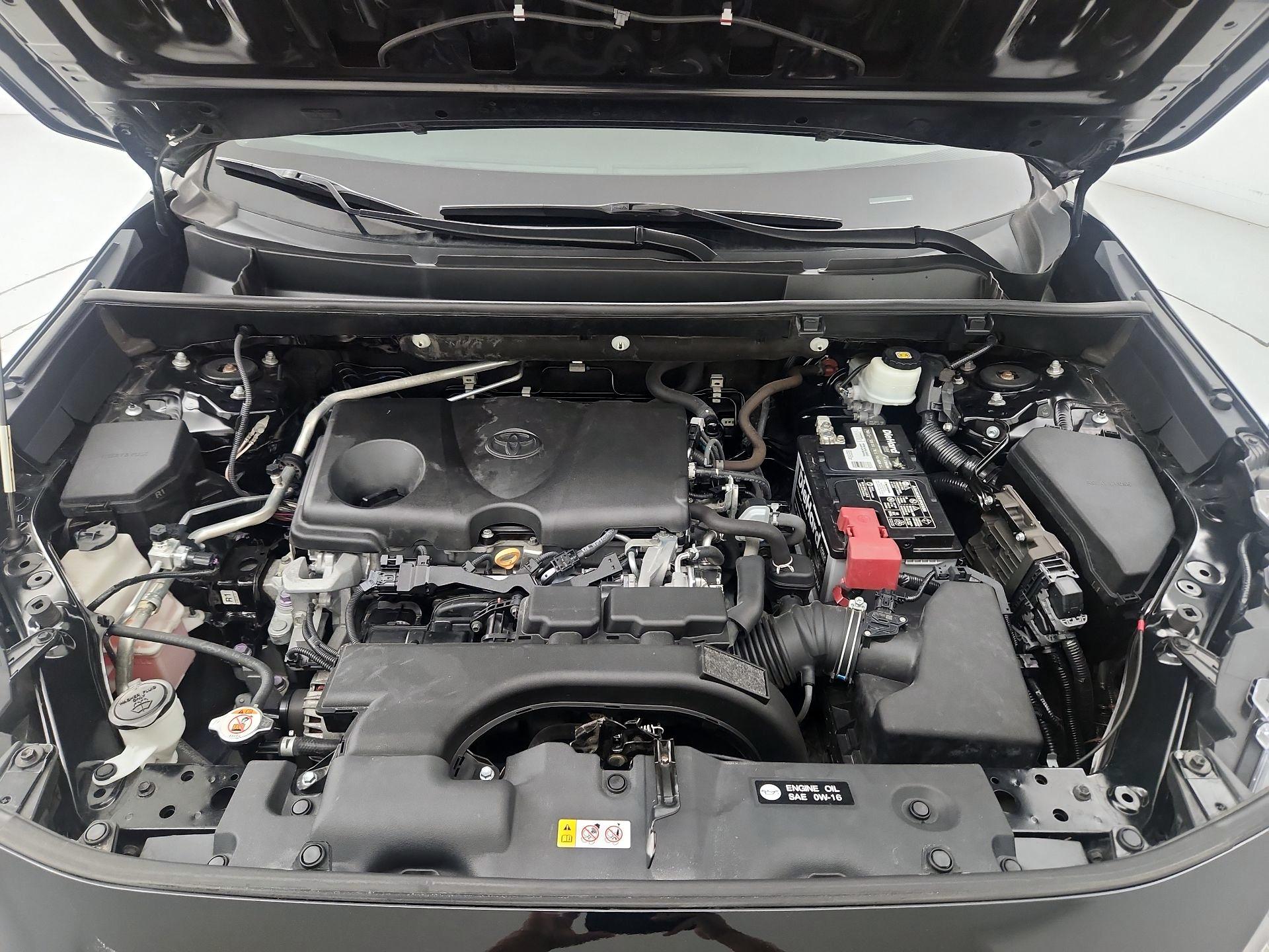 Thumbnail: 2019 Toyota RAV4 - 20