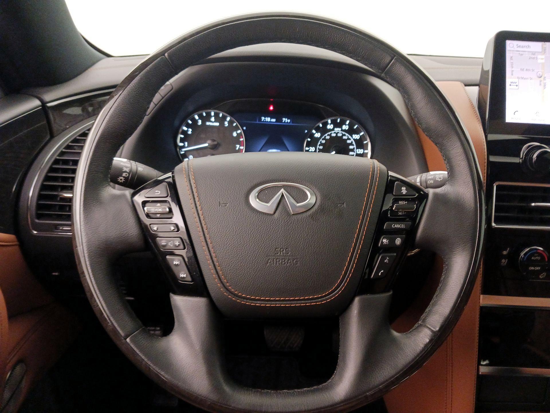 Thumbnail: 2022 INFINITI QX80 - 10