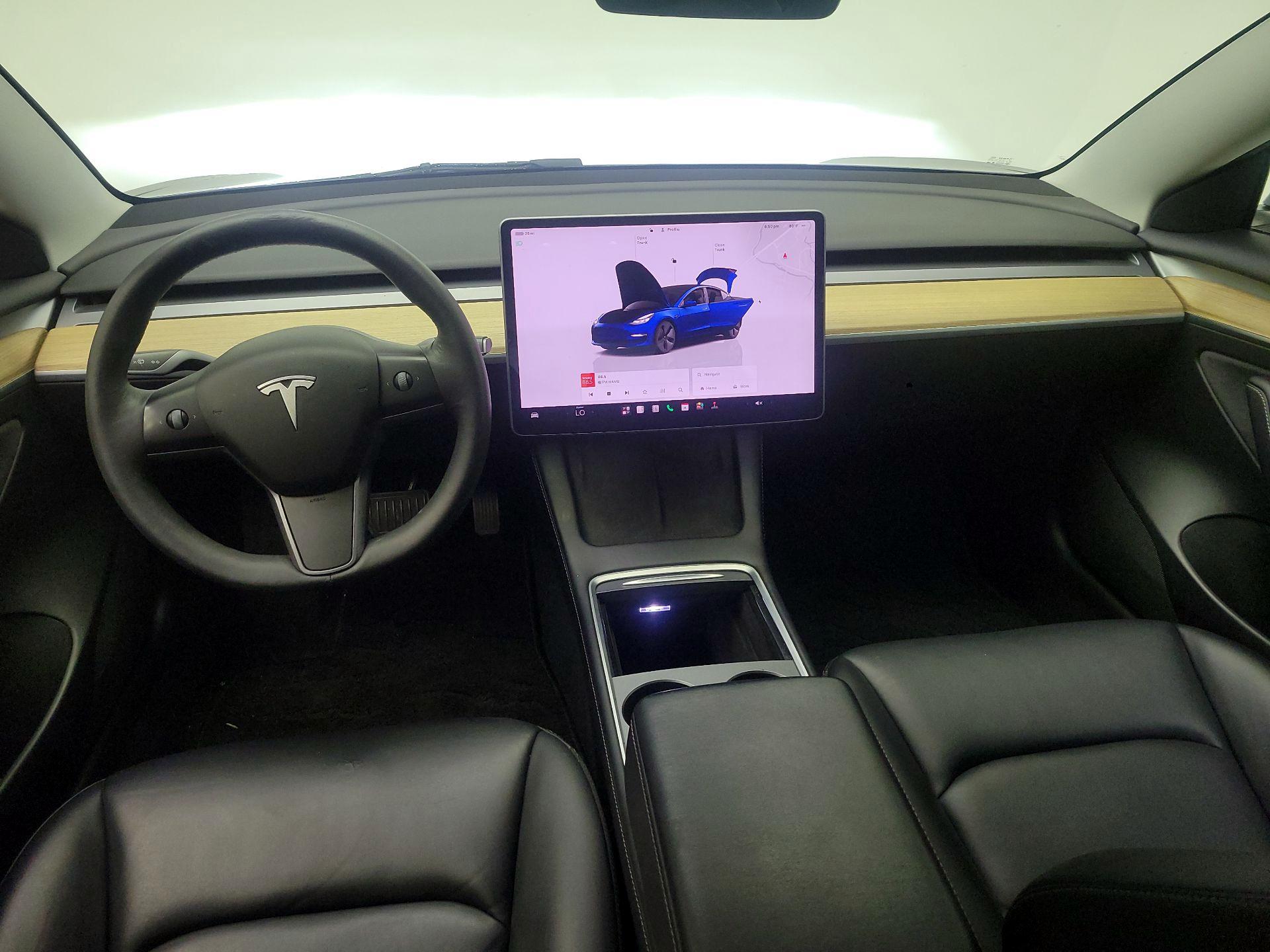 Thumbnail: 2022 Tesla Model 3 - 9