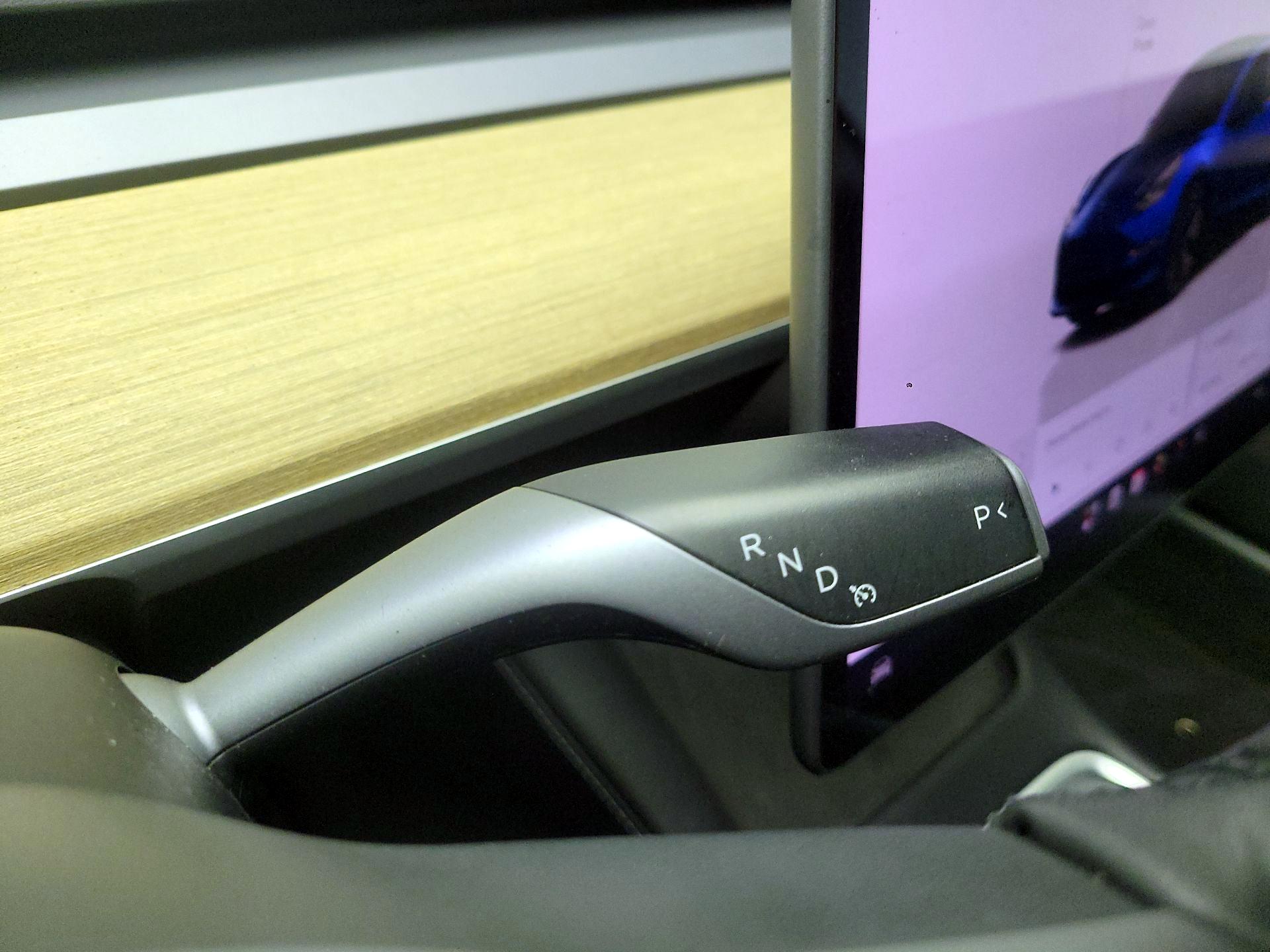 Thumbnail: 2022 Tesla Model 3 - 17