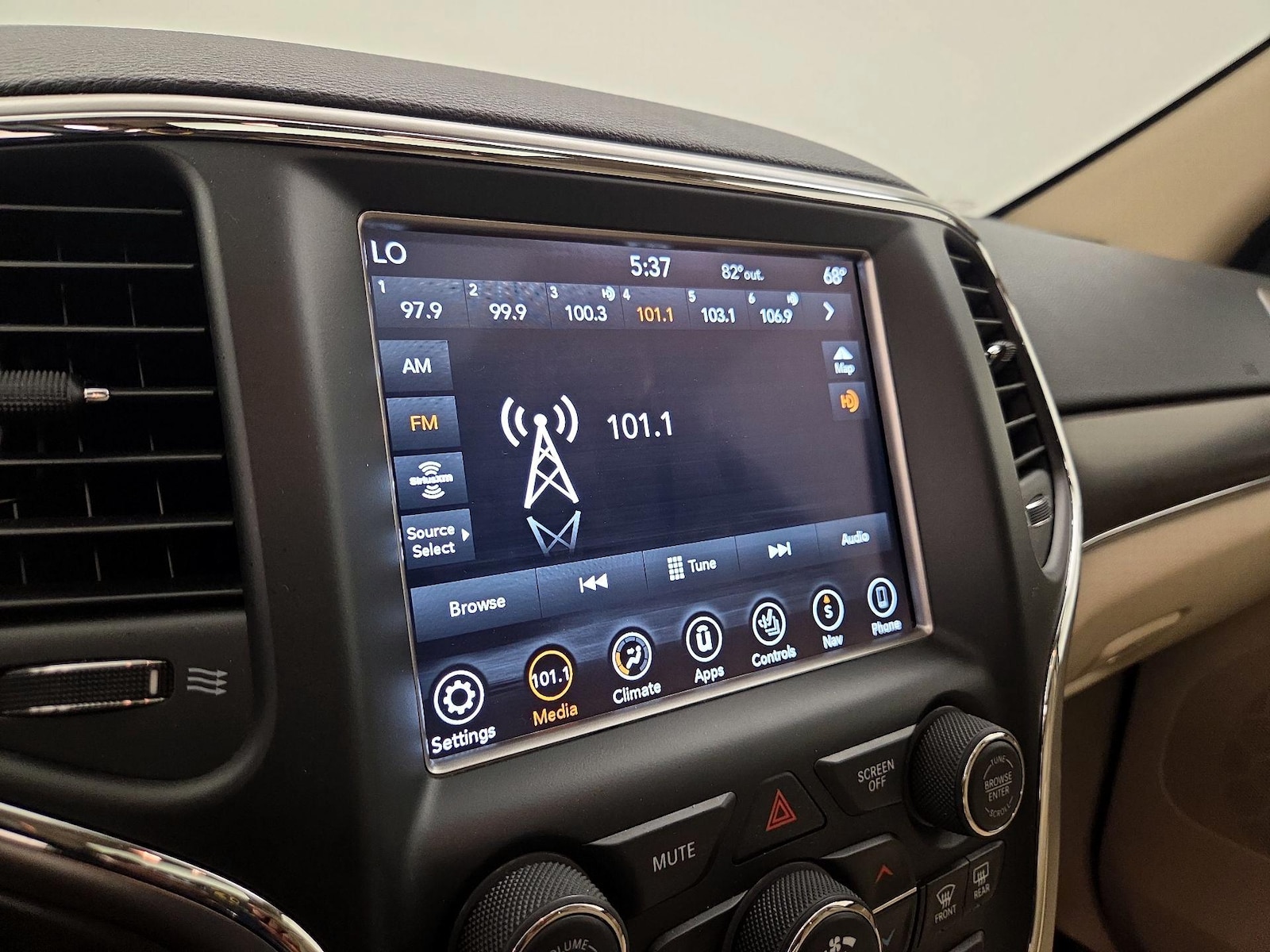 2018 Jeep Grand Cherokee Limited - Photo 17