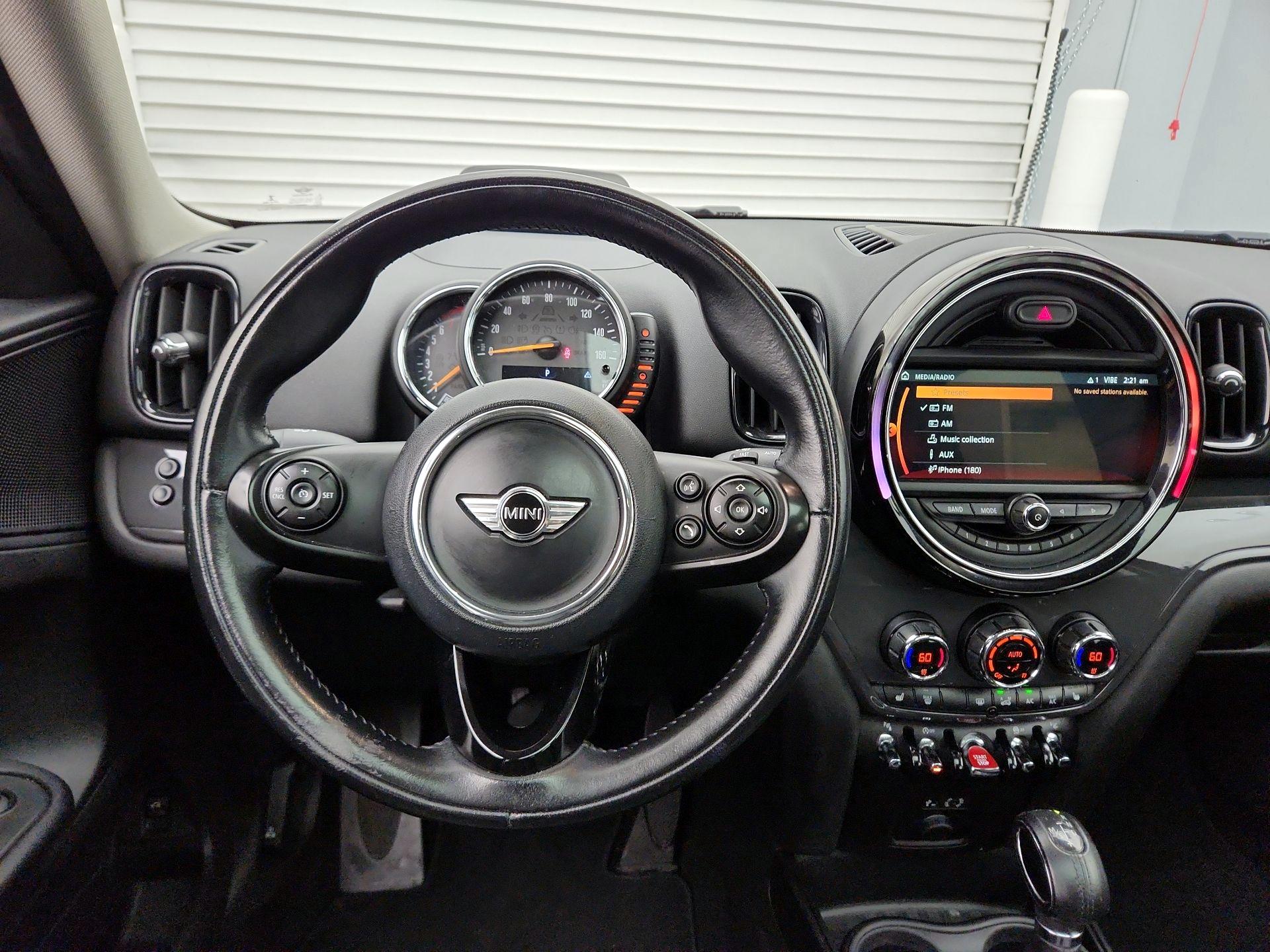Thumbnail: 2017 MINI Cooper Countryman - 10
