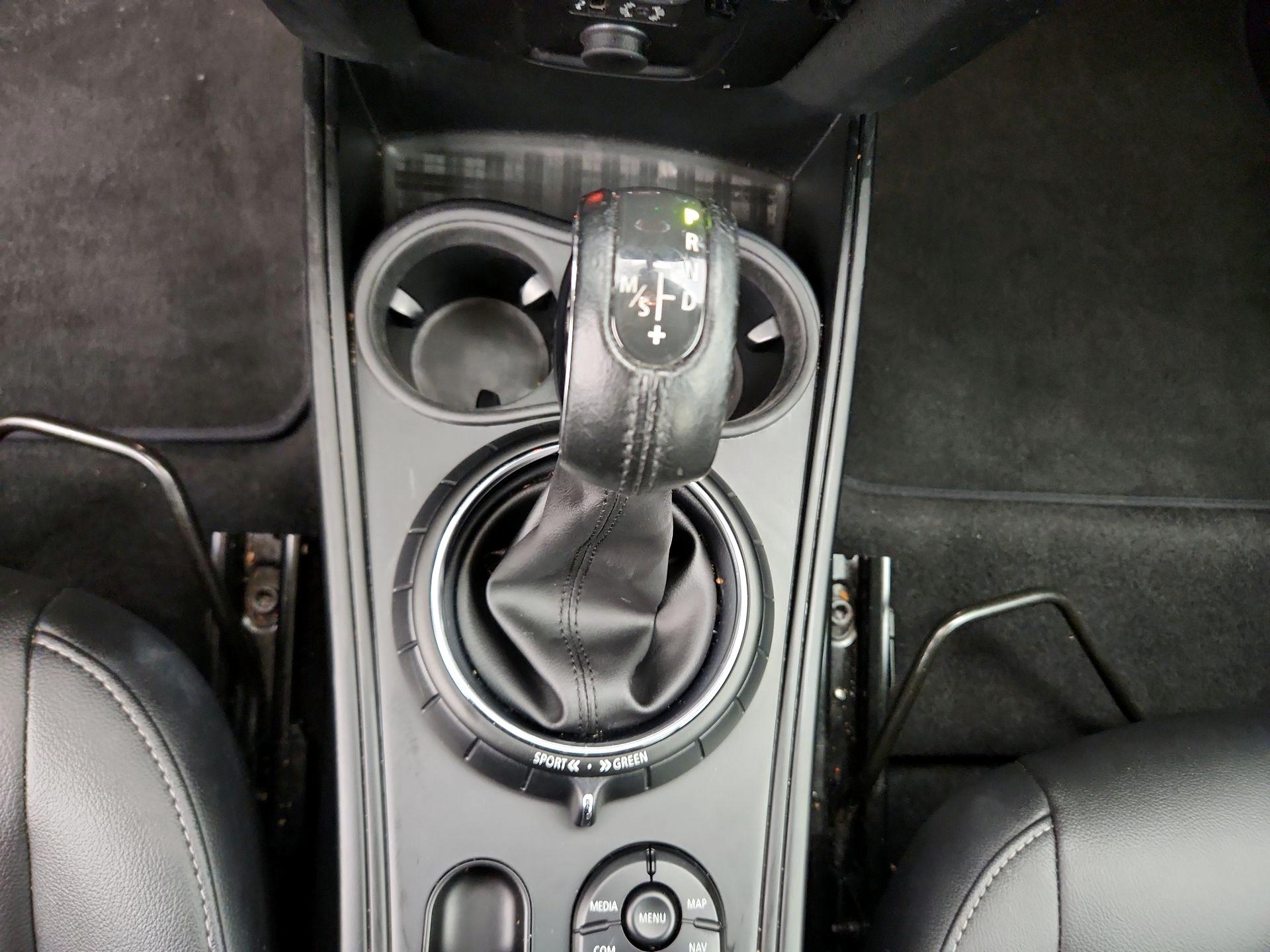 Thumbnail: 2017 MINI Cooper Countryman - 18