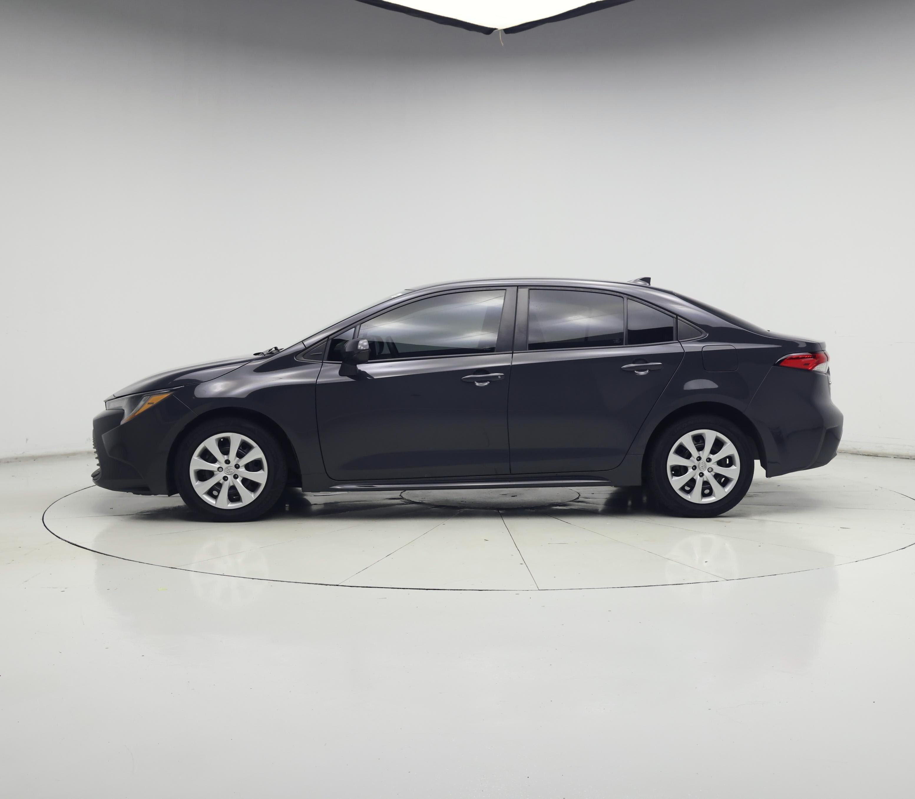 Thumbnail: 2023 Toyota Corolla - 3