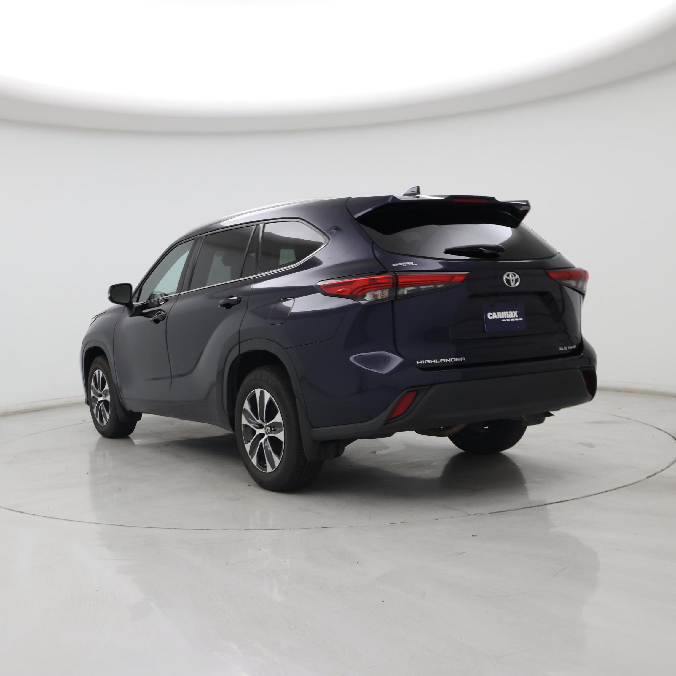 Thumbnail: 2022 Toyota Highlander - 2