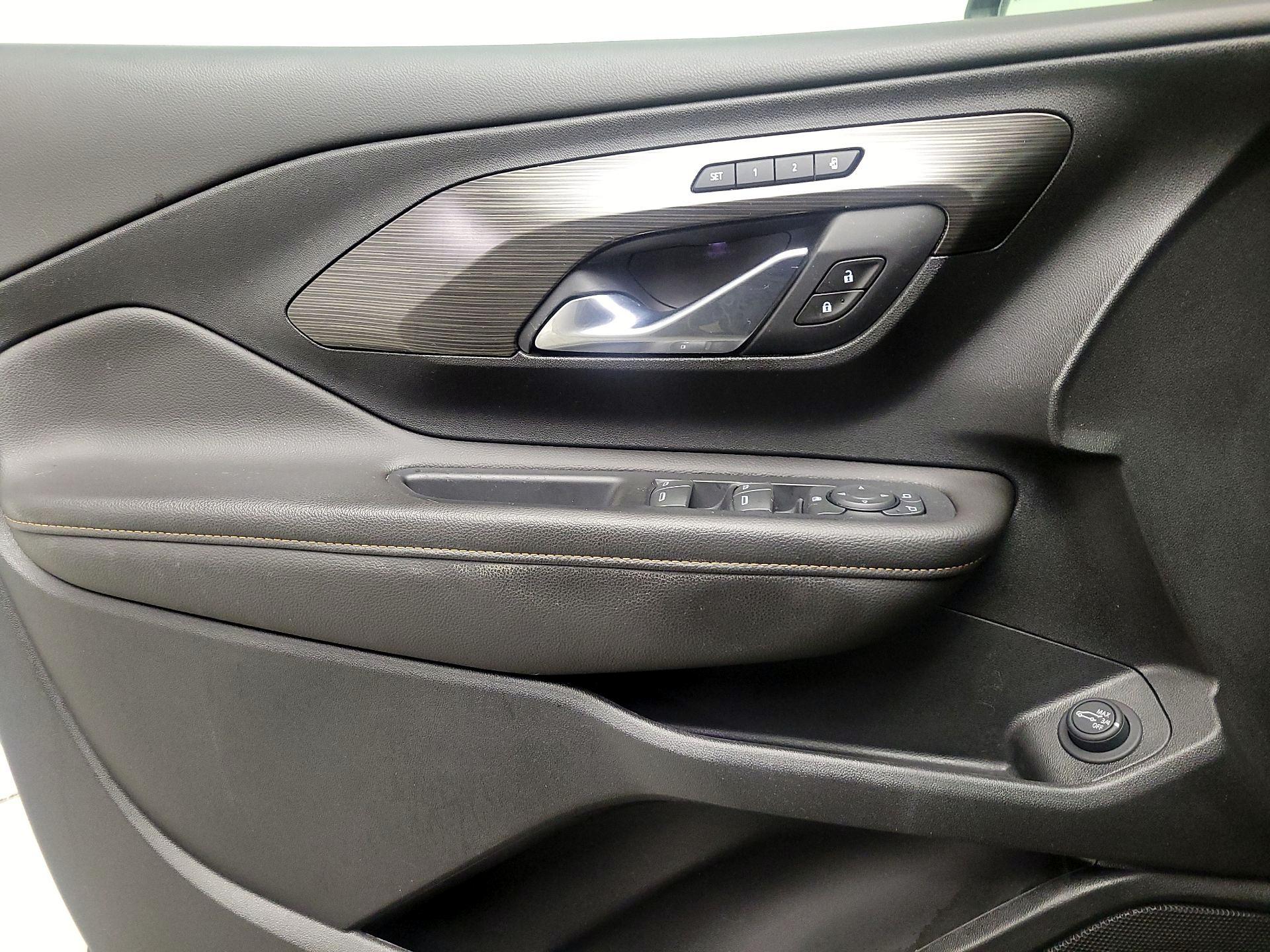 Thumbnail: 2020 GMC Terrain - 12