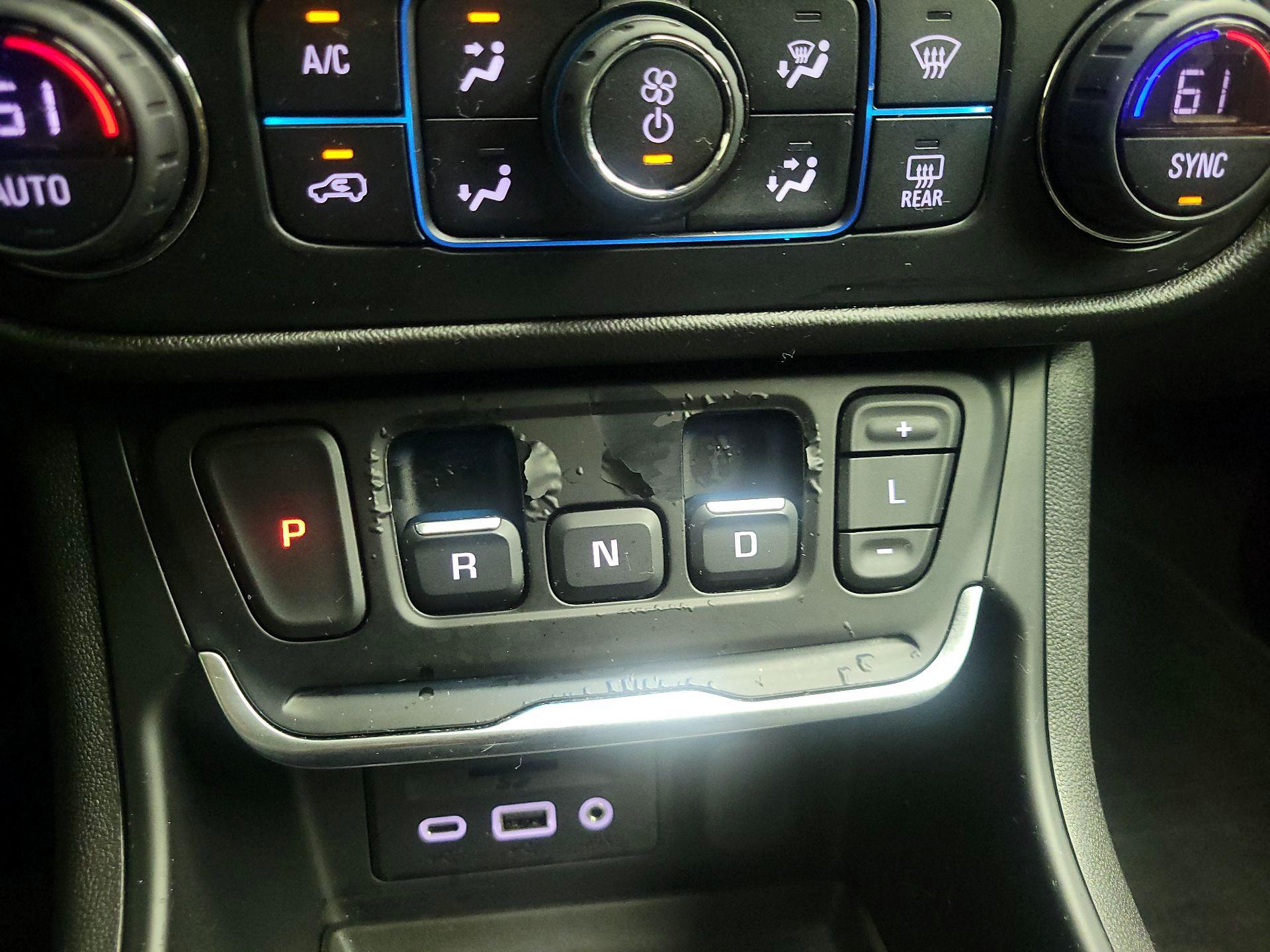 Thumbnail: 2020 GMC Terrain - 17