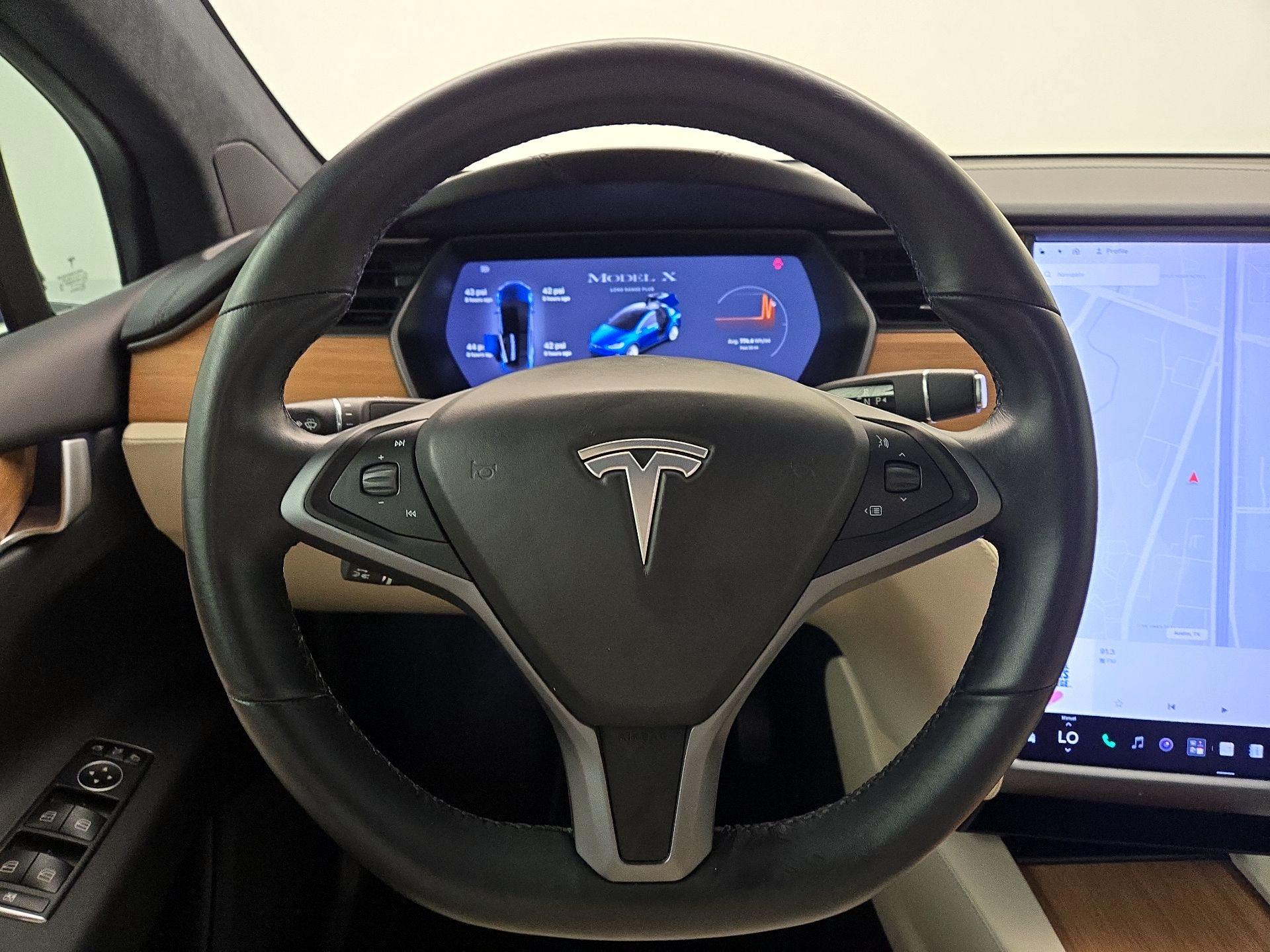 Thumbnail: 2020 Tesla Model X - 10