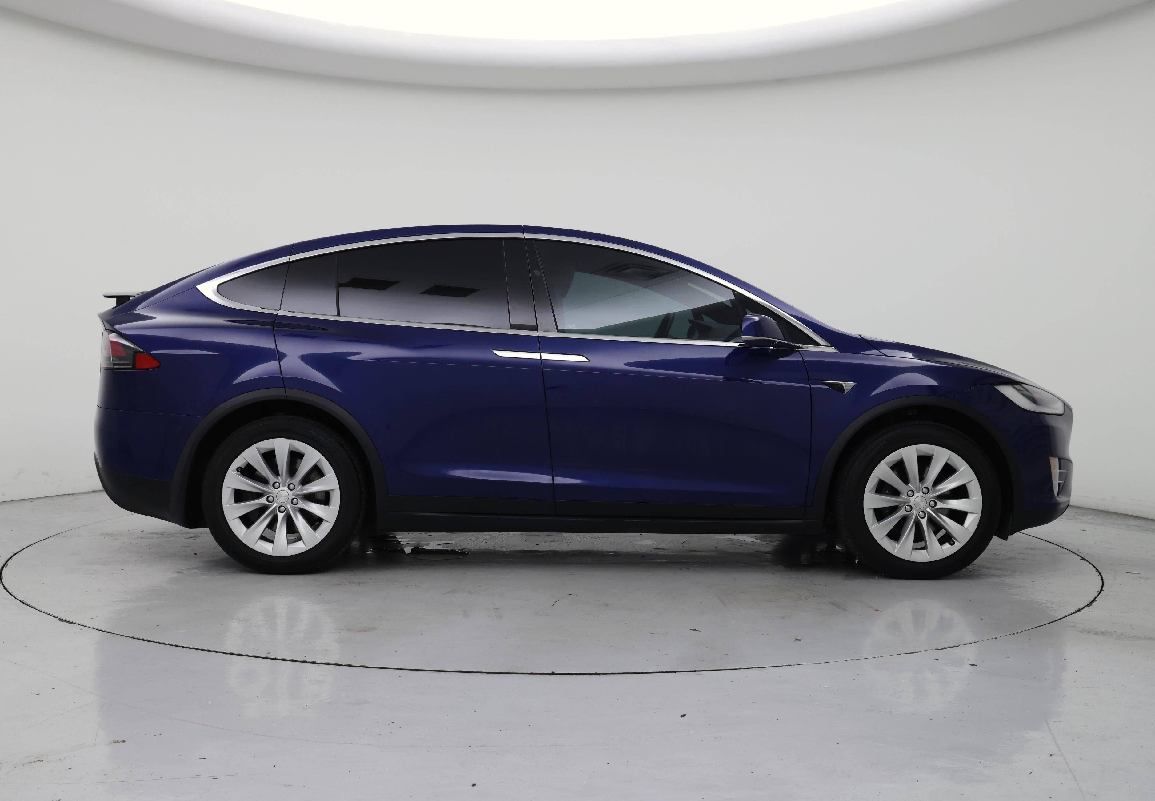 Thumbnail: 2020 Tesla Model X - 7