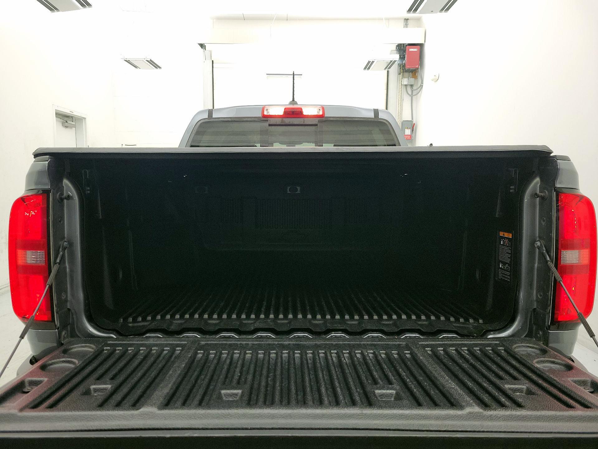 Thumbnail: 2021 Chevrolet Colorado - 20