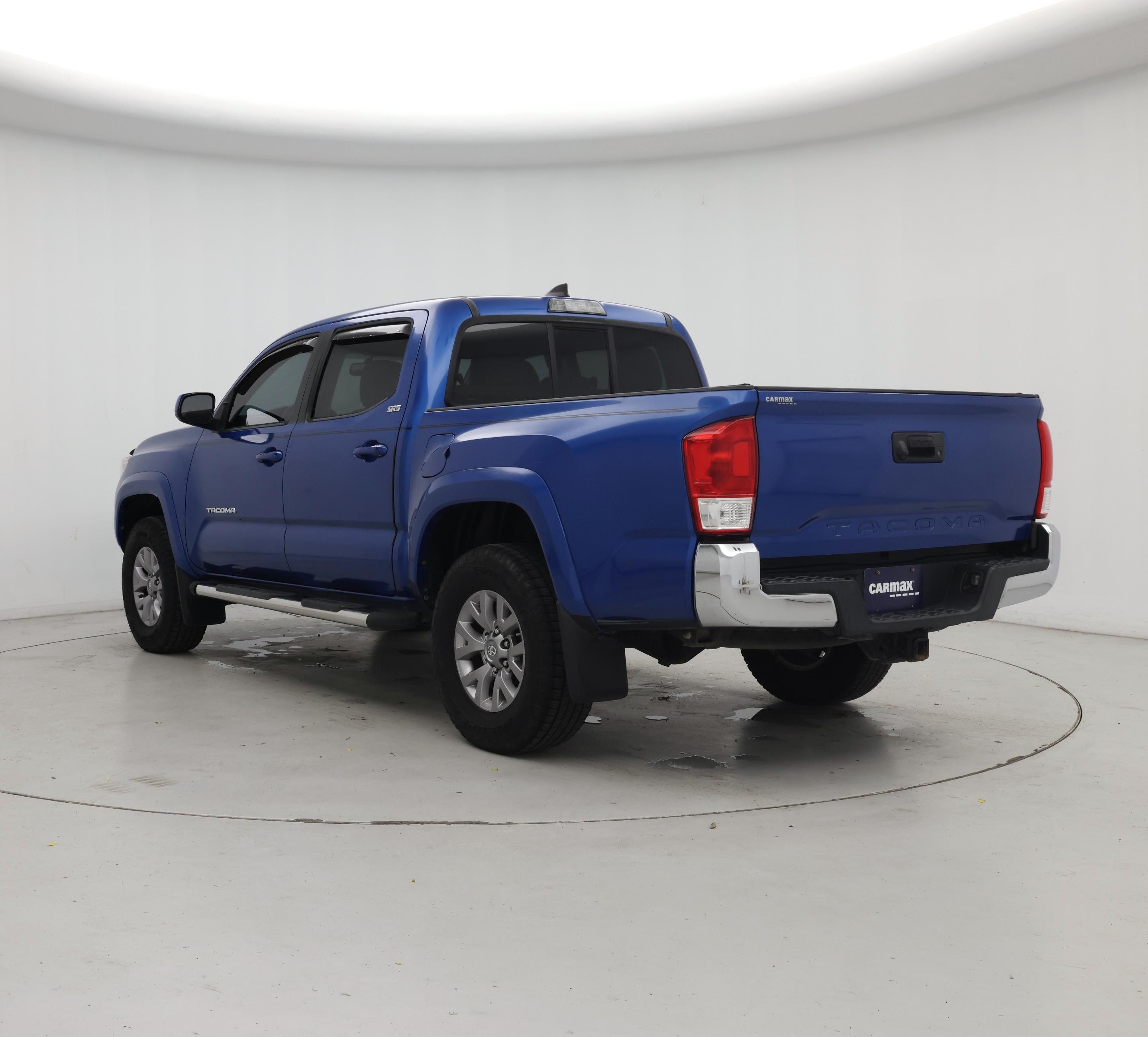 Thumbnail: 2016 Toyota Tacoma - 2