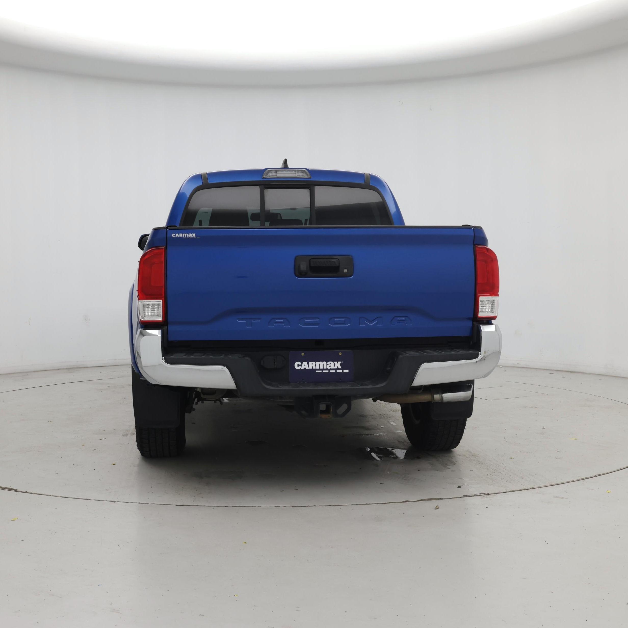 Thumbnail: 2016 Toyota Tacoma - 6