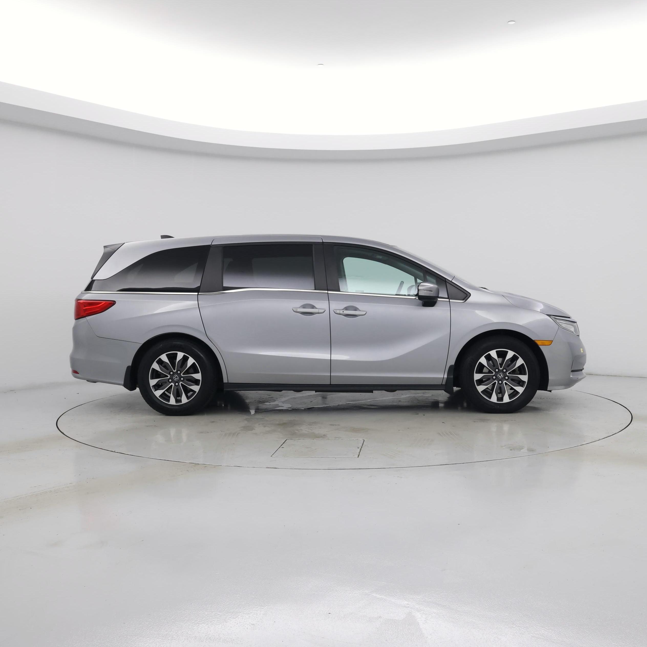 Thumbnail: 2022 Honda Odyssey - 7
