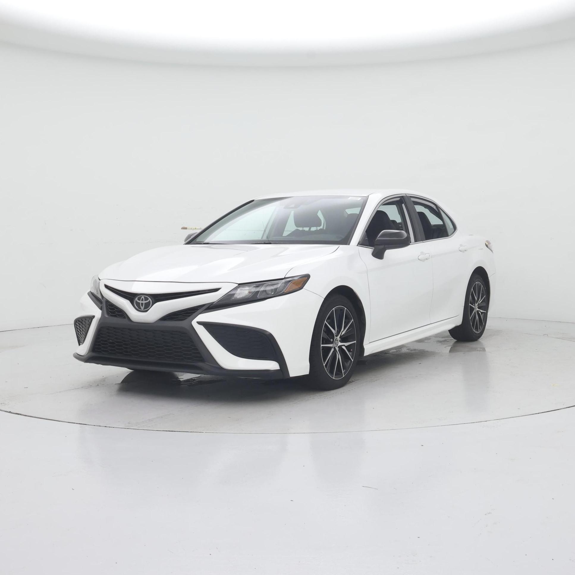 Thumbnail: 2021 Toyota Camry - 4