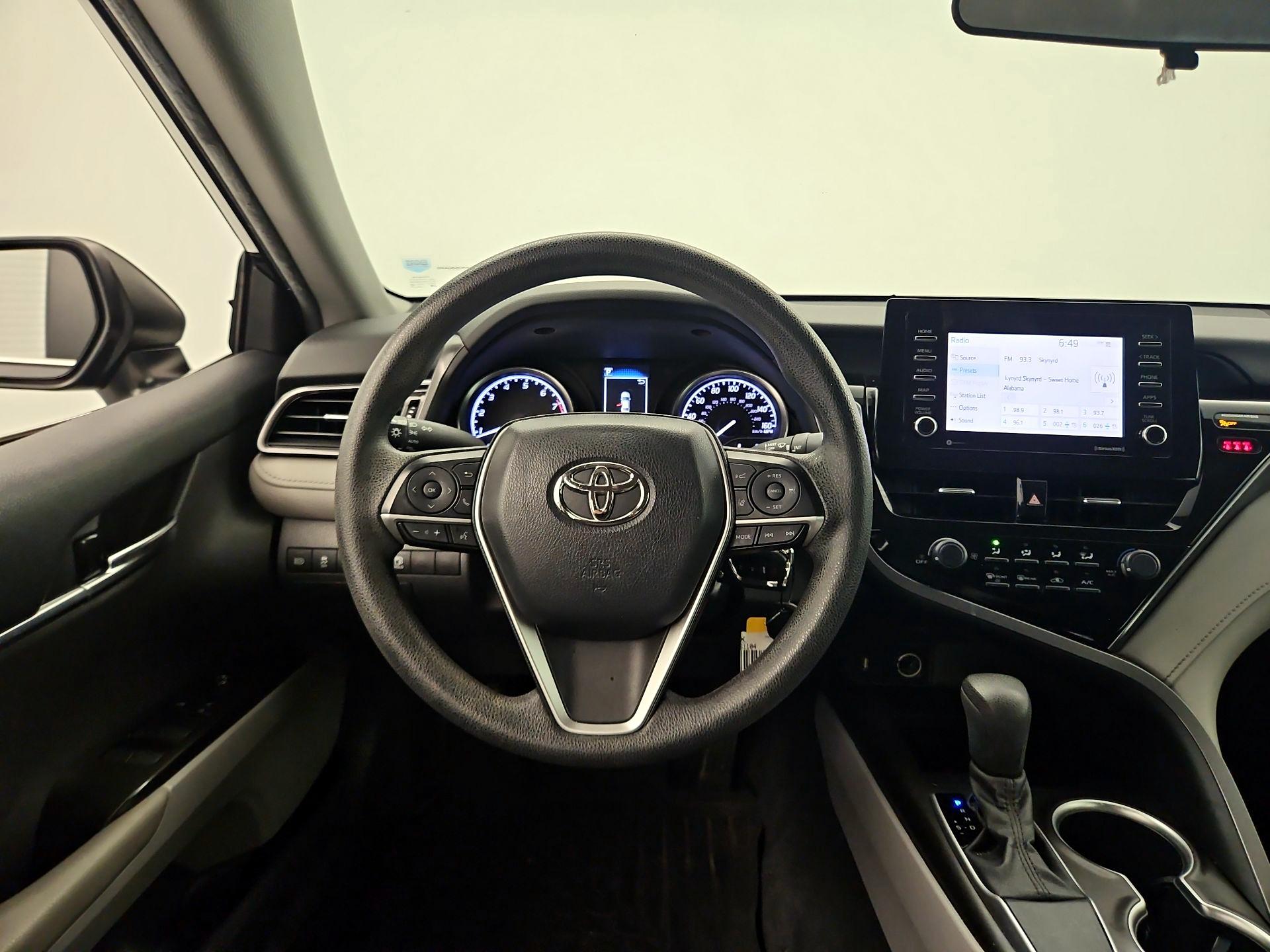 Thumbnail: 2021 Toyota Camry - 10
