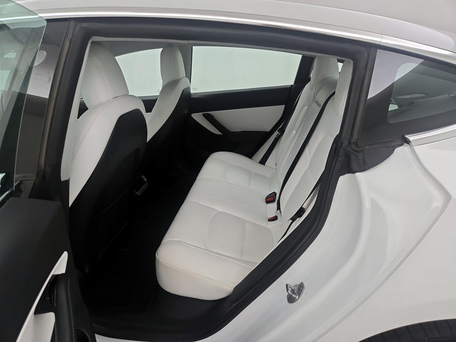 Thumbnail: 2020 Tesla Model 3 - 19