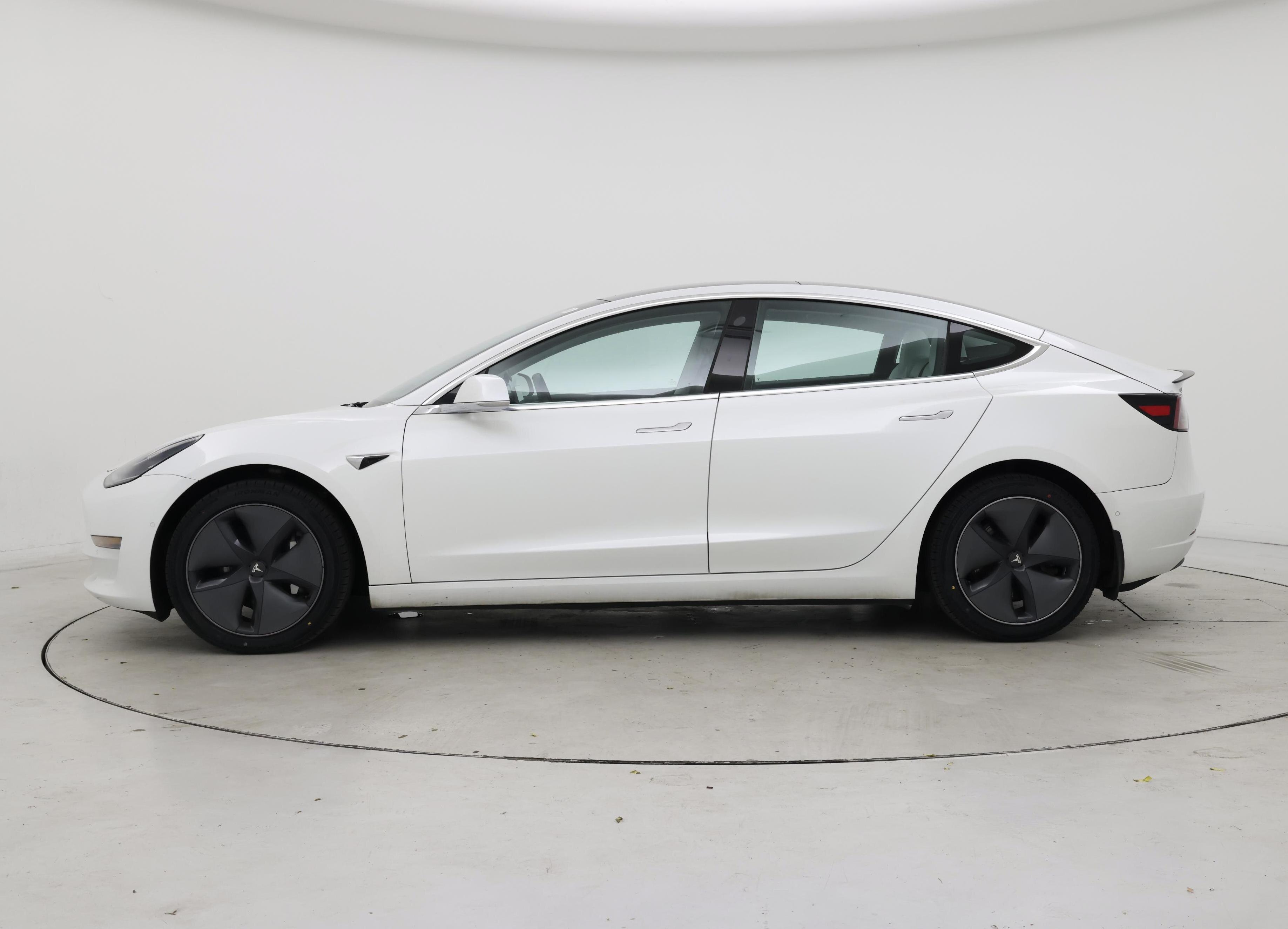 Thumbnail: 2020 Tesla Model 3 - 3