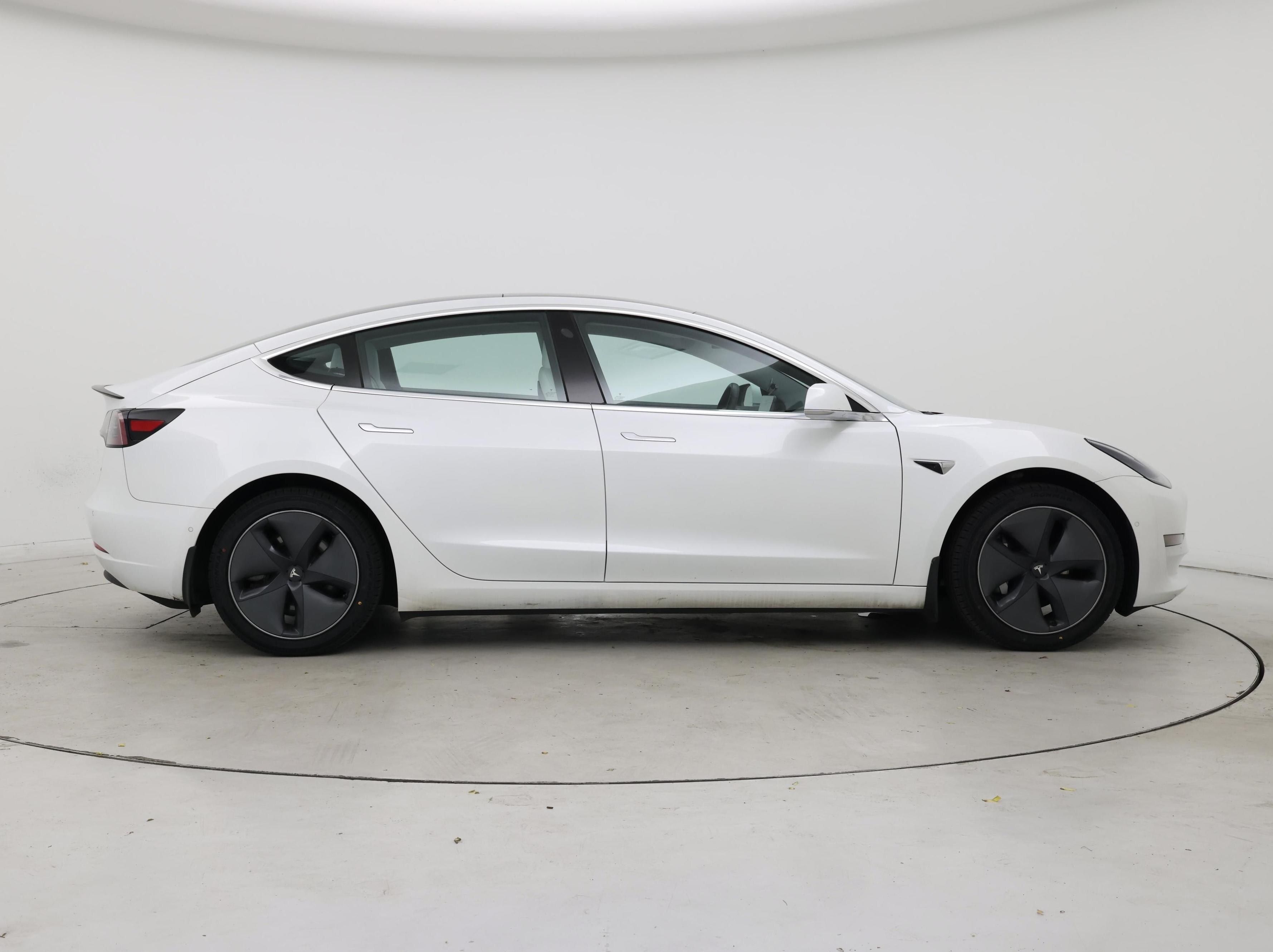 Thumbnail: 2020 Tesla Model 3 - 7