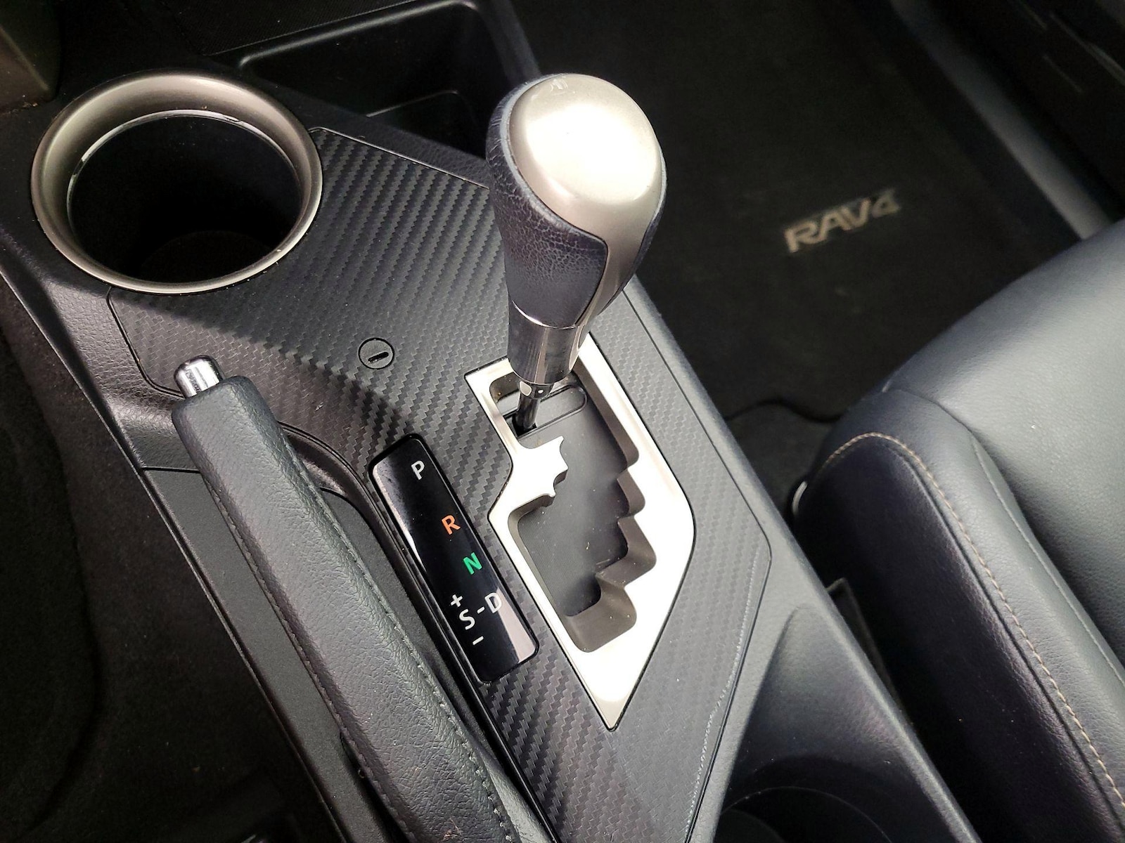 2014 Toyota RAV4 Limited - Photo 17