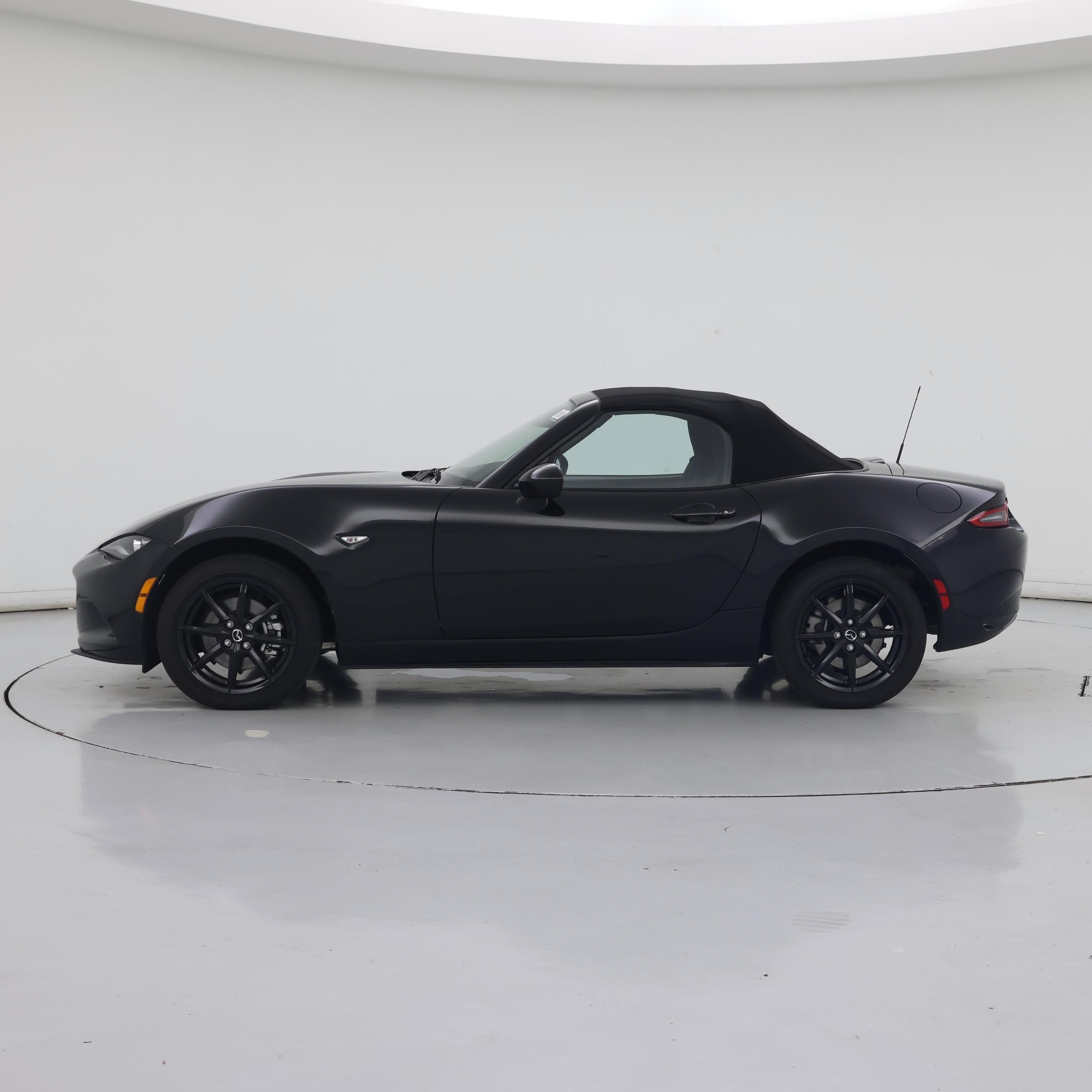 Thumbnail: 2024 Mazda MX-5 Miata - 3