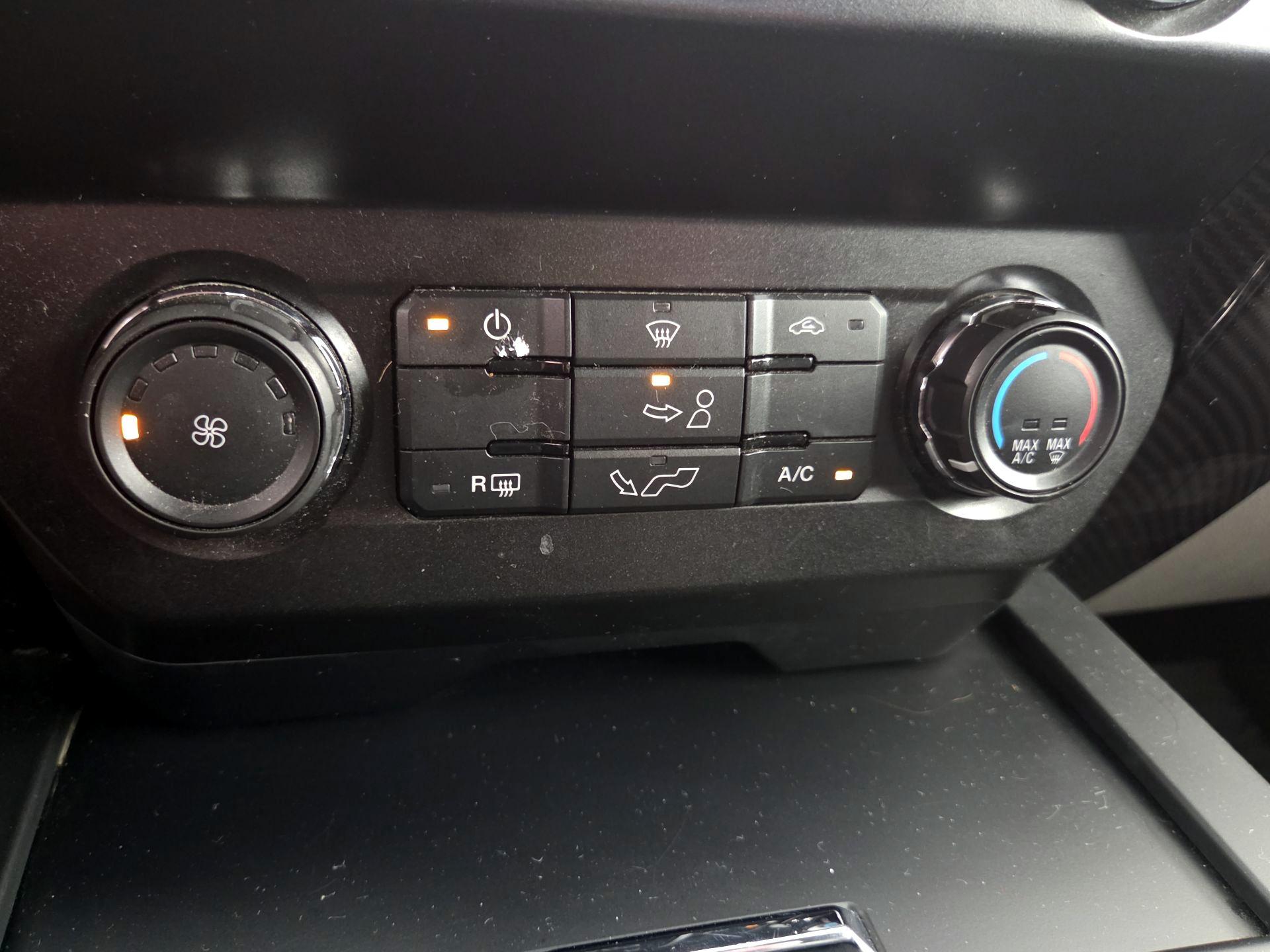 Thumbnail: 2019 Ford F-150 - 16