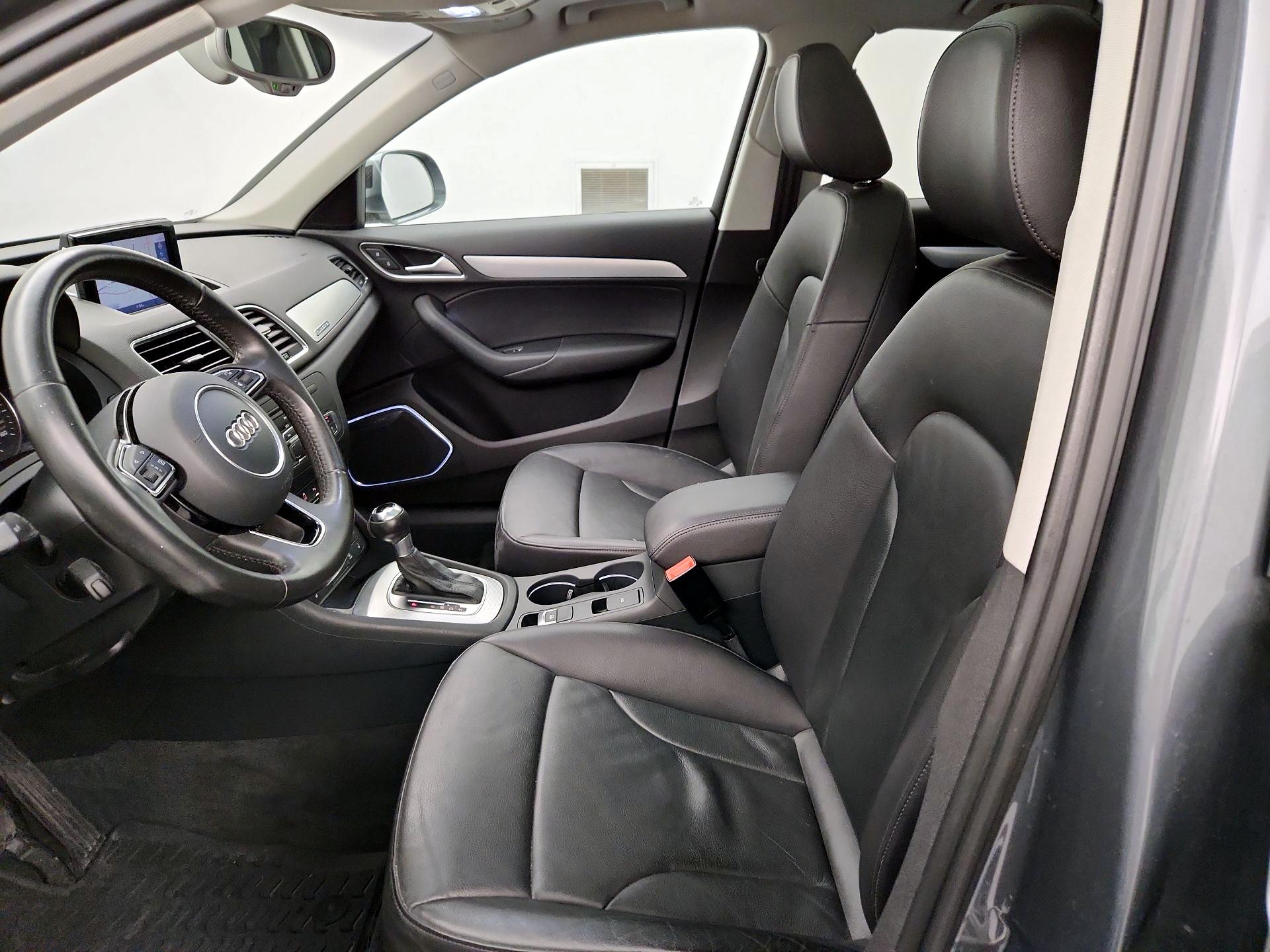 Thumbnail: 2015 Audi Q3 - 11