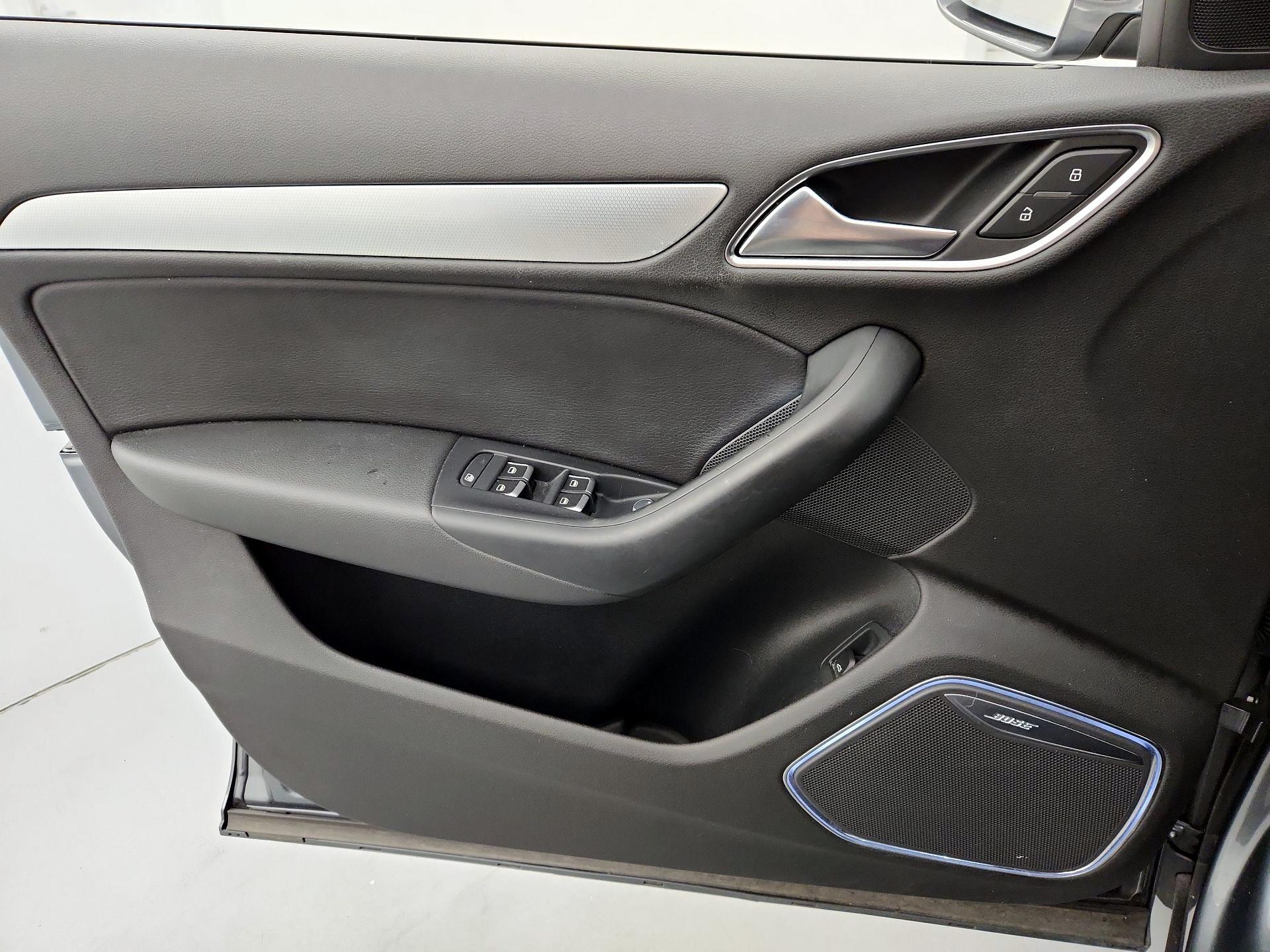 Thumbnail: 2015 Audi Q3 - 12
