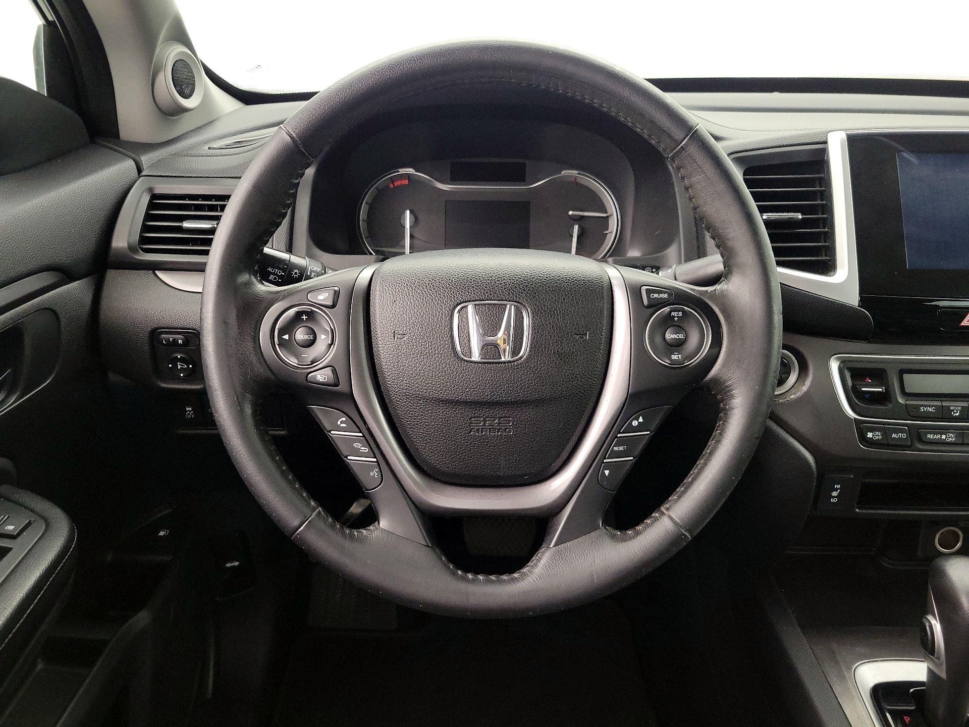 Thumbnail: 2017 Honda Ridgeline - 10