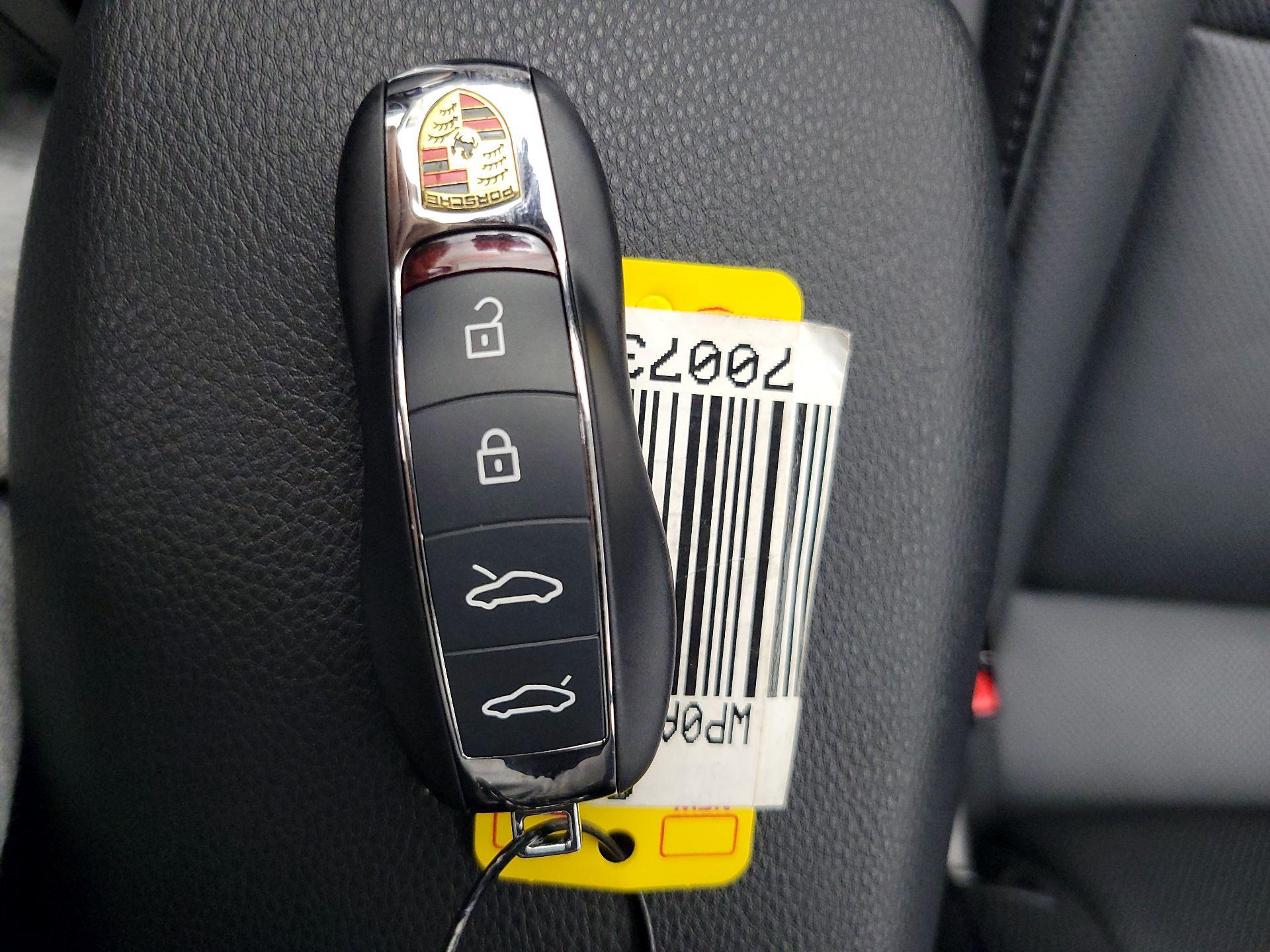 Thumbnail: 2022 Porsche 718 Cayman - 20