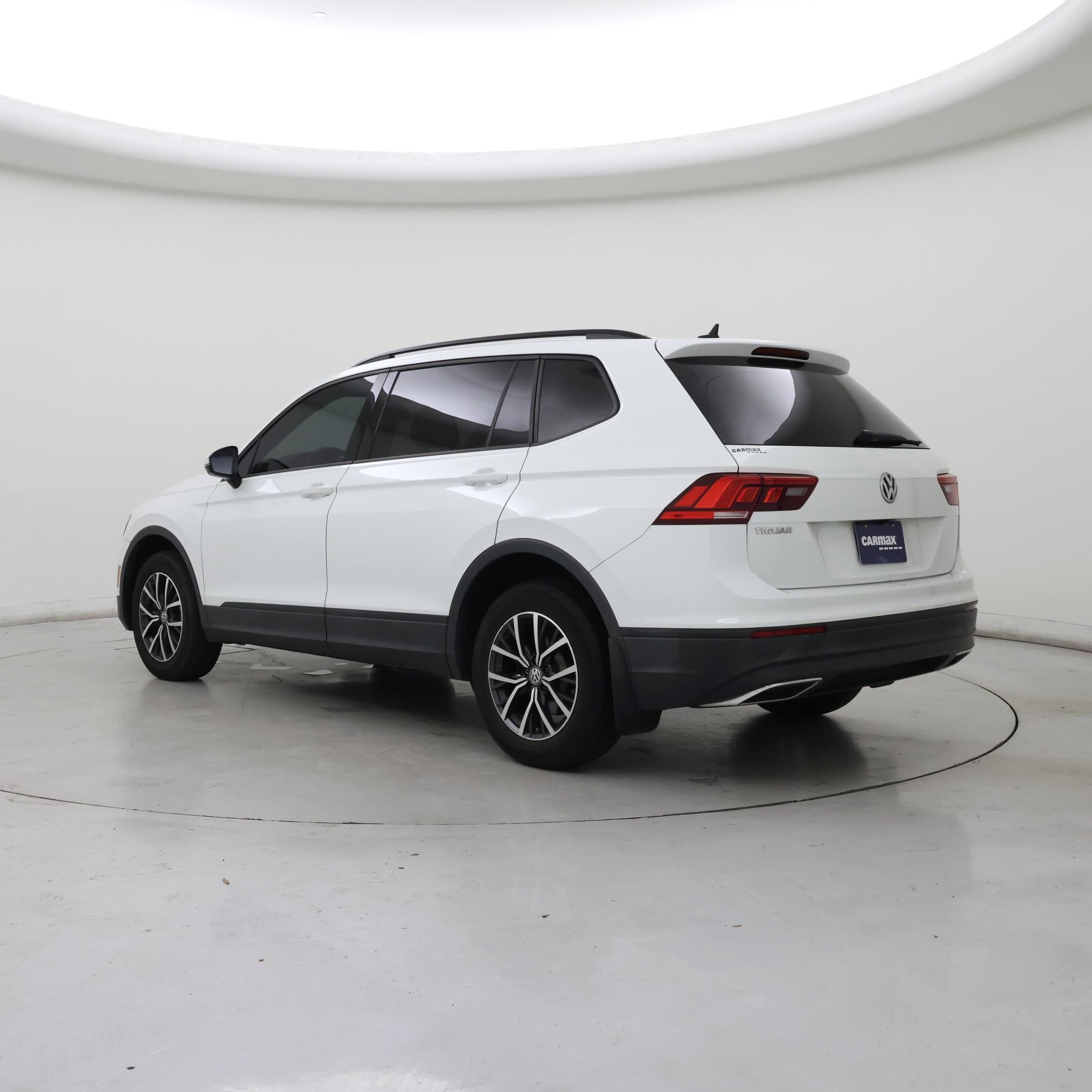 Thumbnail: 2021 Volkswagen Tiguan - 2