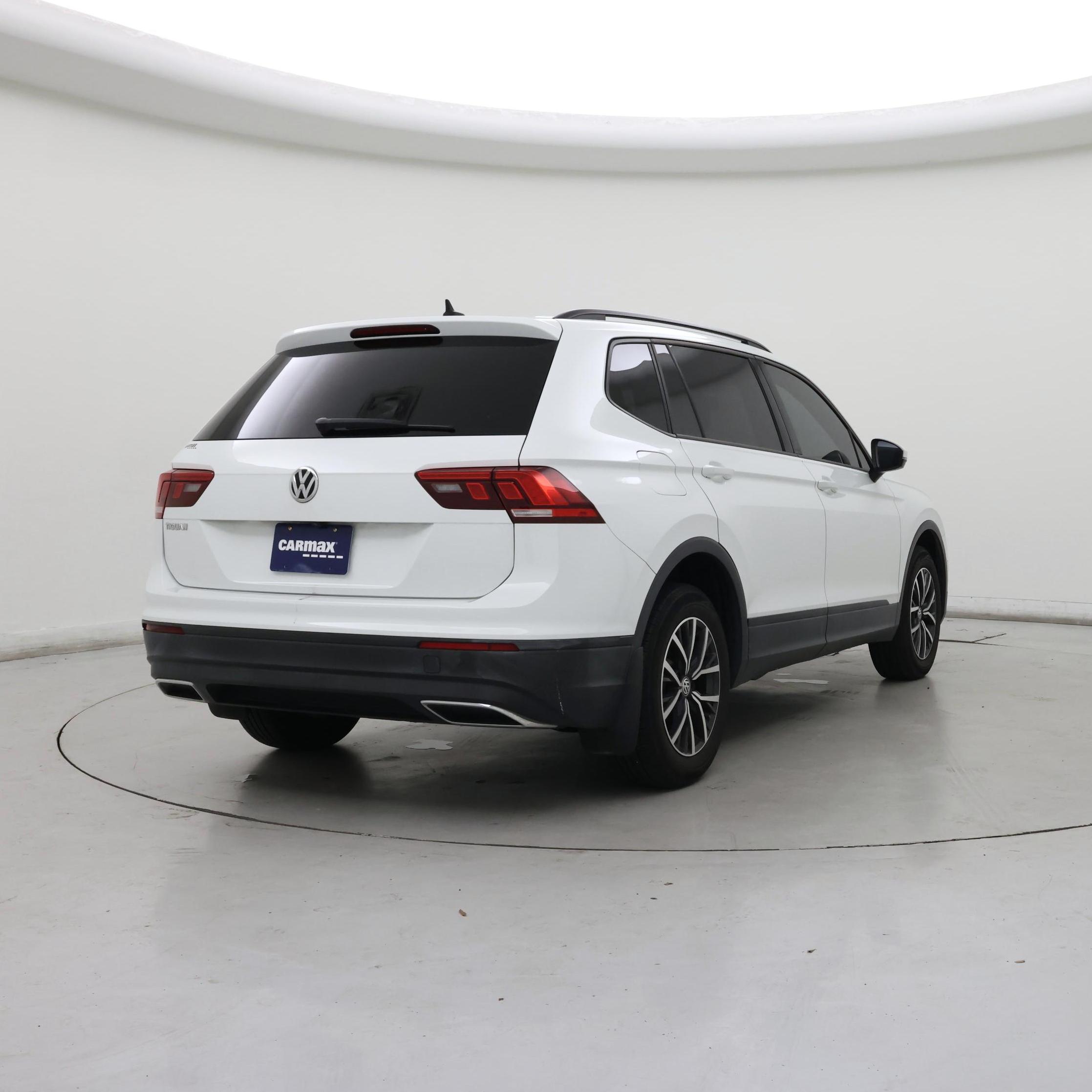 Thumbnail: 2021 Volkswagen Tiguan - 8