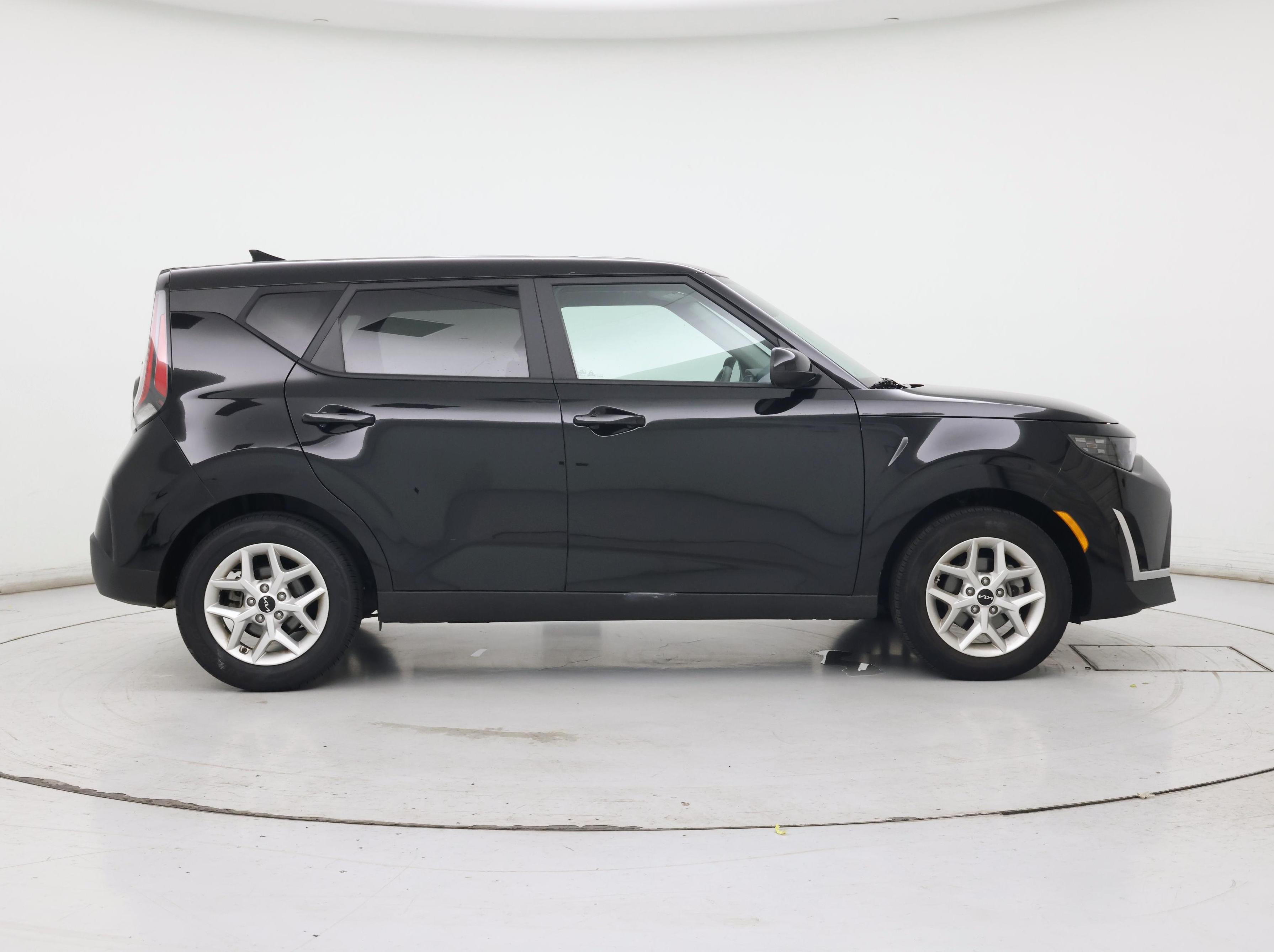 Thumbnail: 2023 Kia Soul - 7