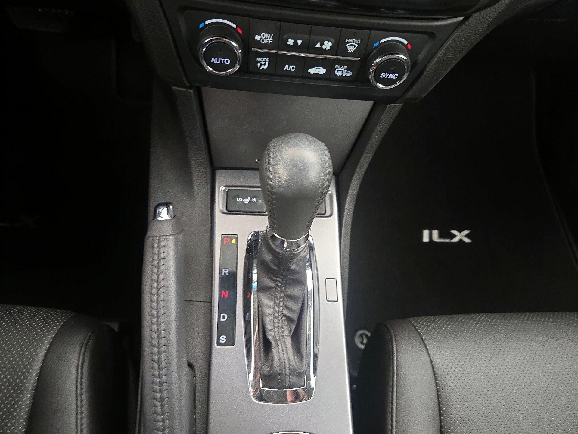 Thumbnail: 2014 Acura ILX - 17