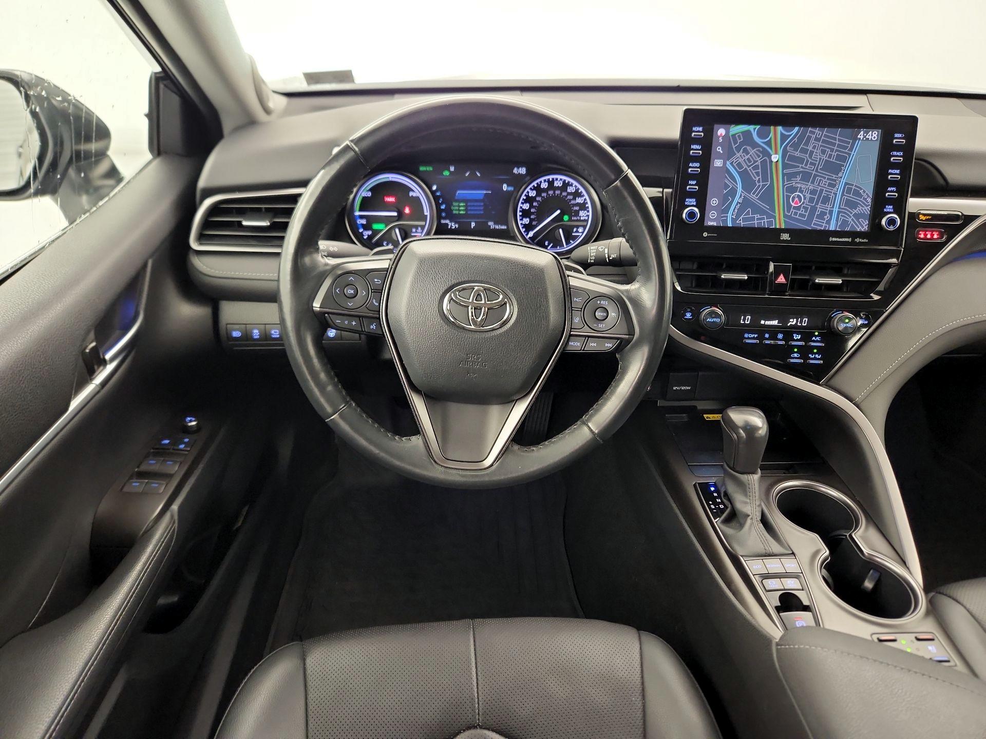 Thumbnail: 2022 Toyota Camry - 10