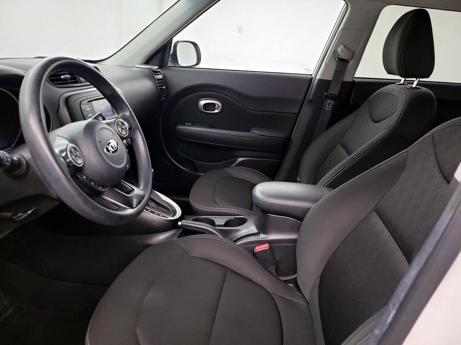 Thumbnail: 2016 Kia Soul - 11