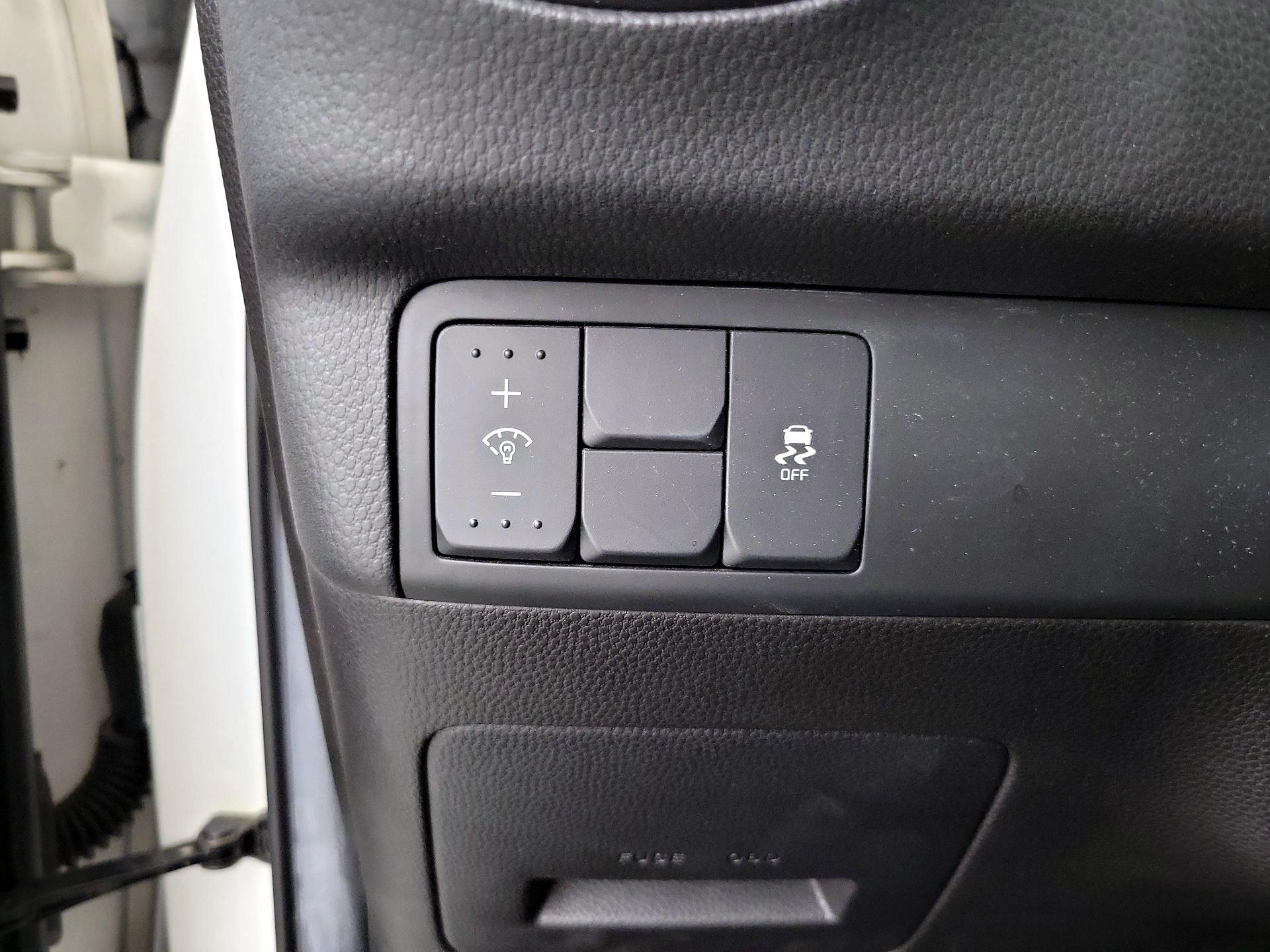 Thumbnail: 2016 Kia Soul - 13