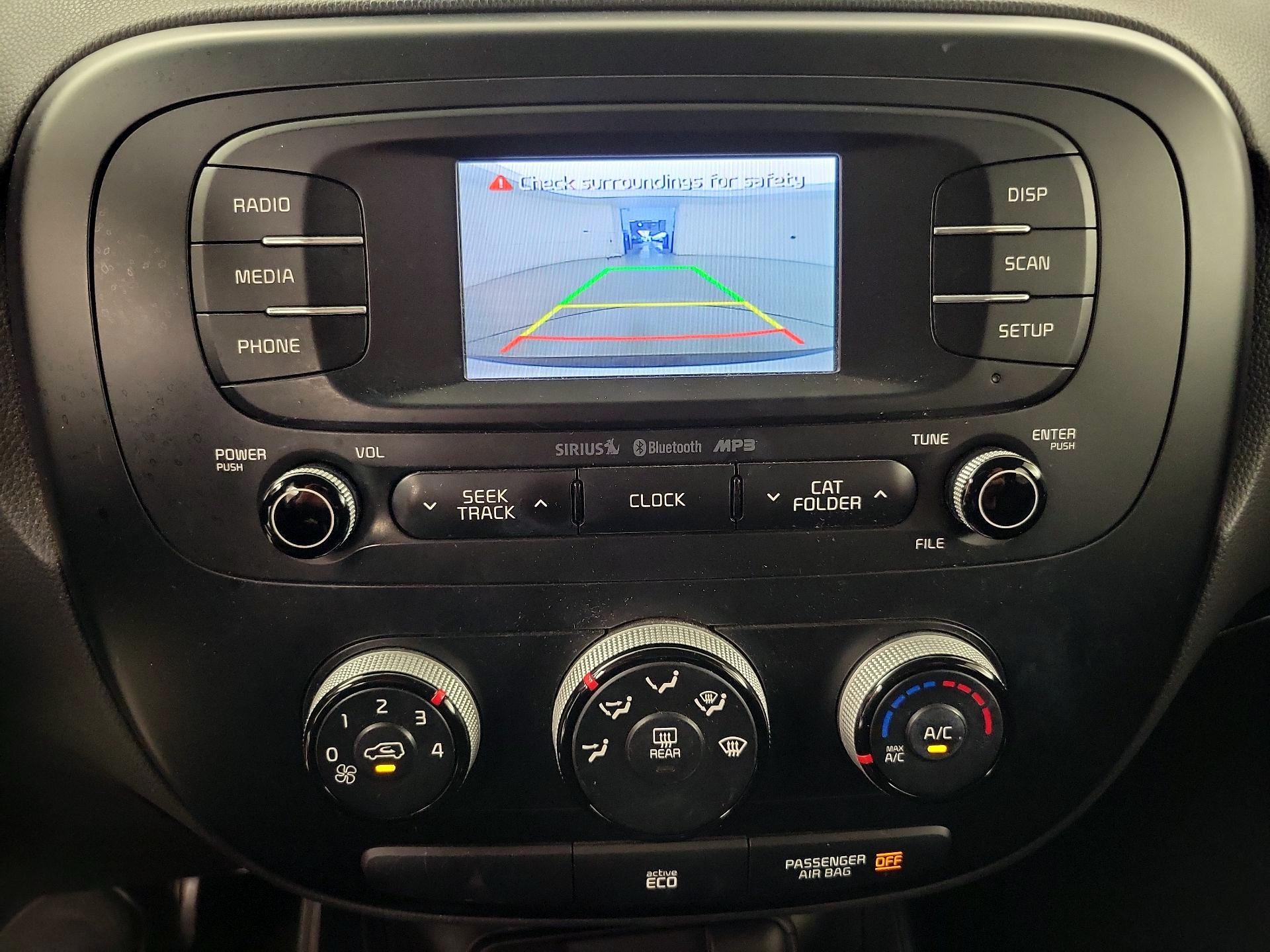 Thumbnail: 2016 Kia Soul - 14