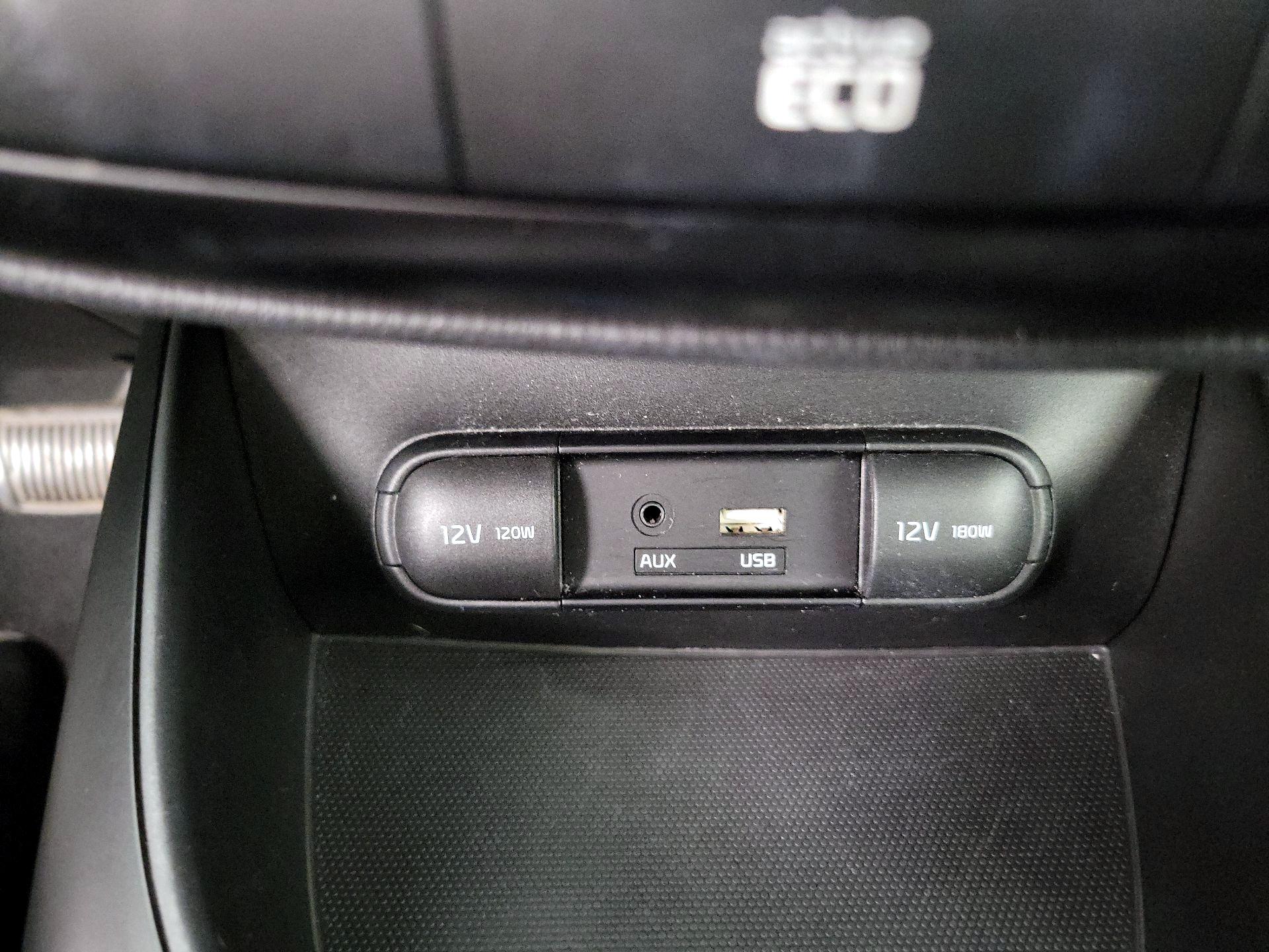 Thumbnail: 2016 Kia Soul - 18