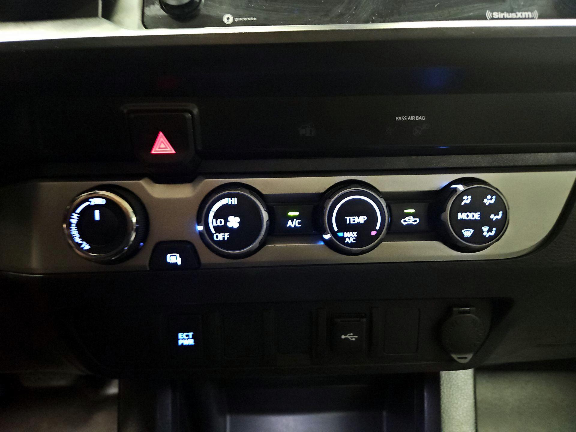 Thumbnail: 2020 Toyota Tacoma - 16