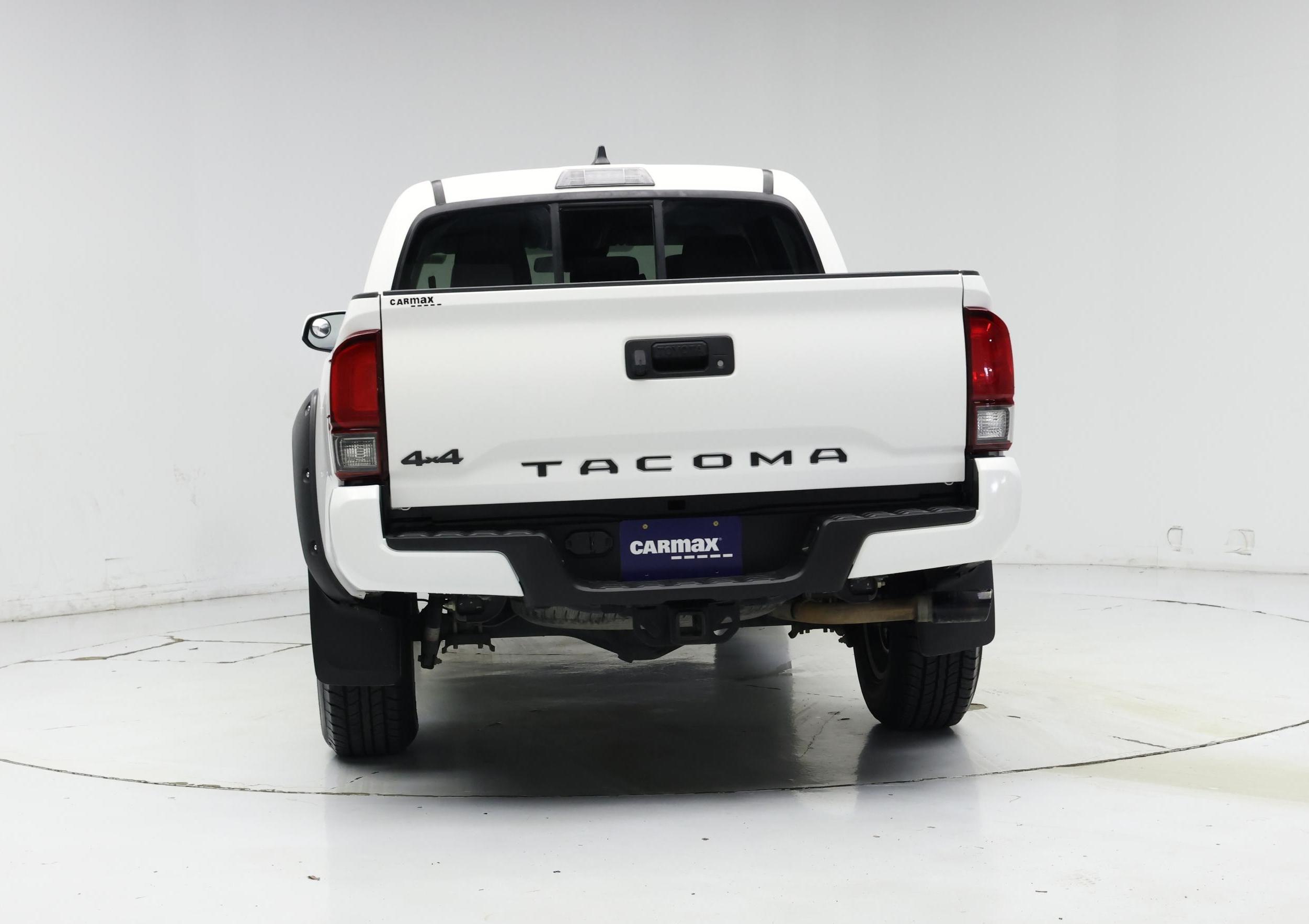 Thumbnail: 2020 Toyota Tacoma - 6