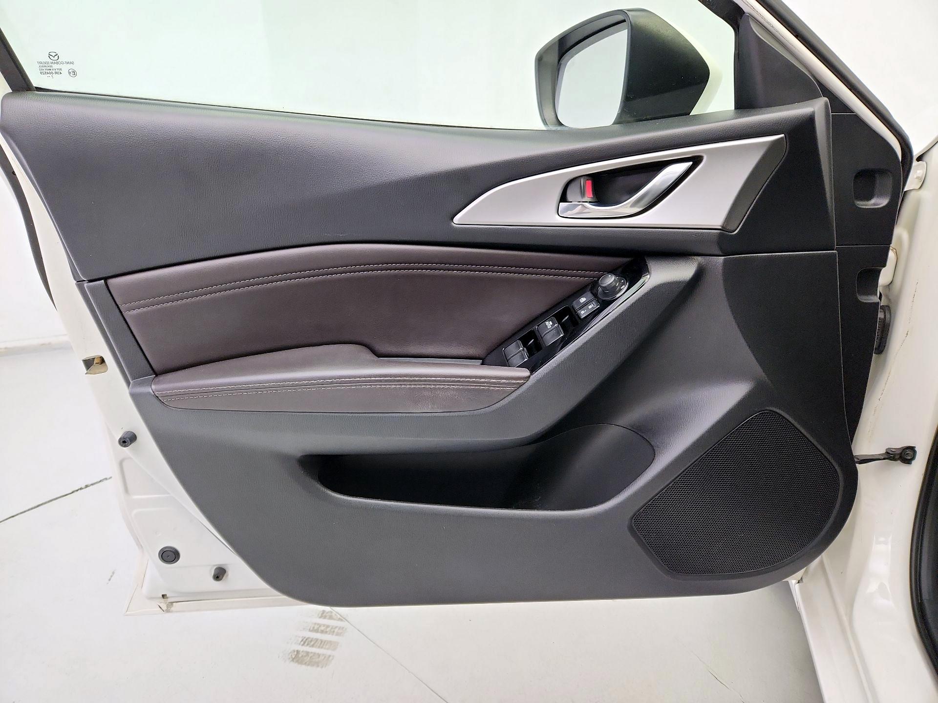 Thumbnail: 2018 Mazda Mazda3 - 12