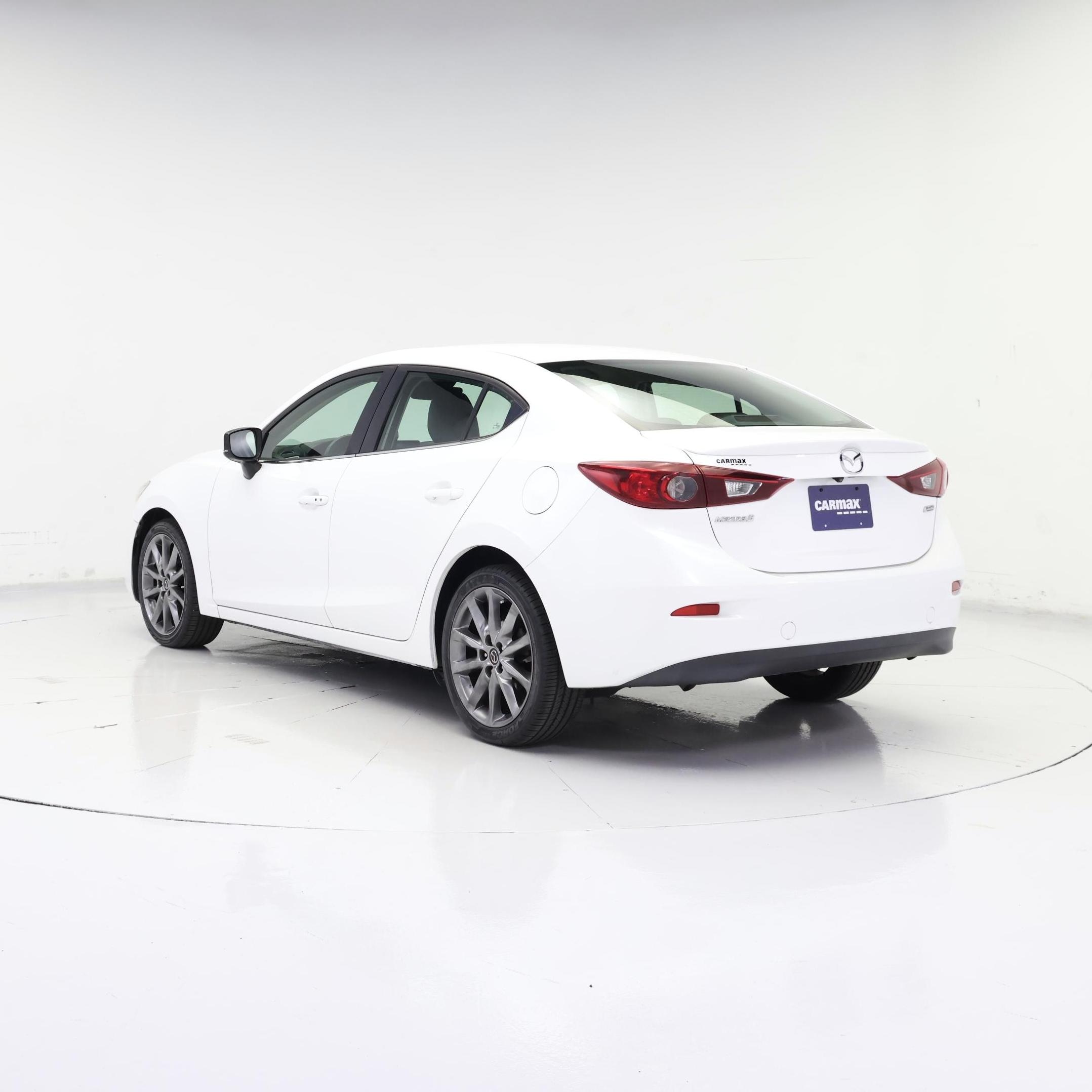 Thumbnail: 2018 Mazda Mazda3 - 2
