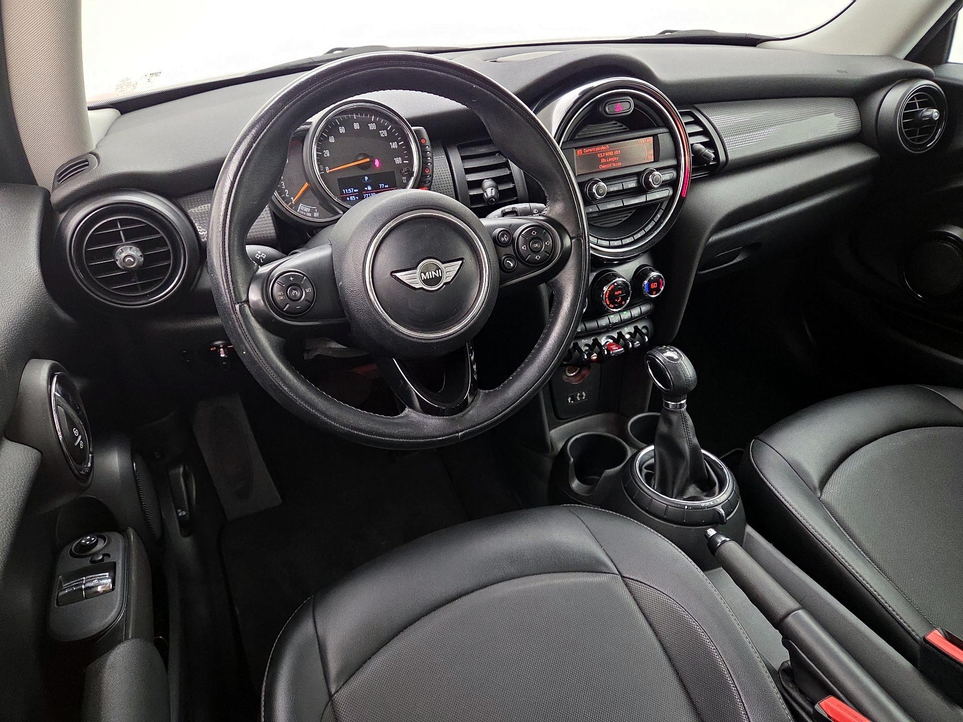 Thumbnail: 2016 MINI Cooper Hardtop - 9
