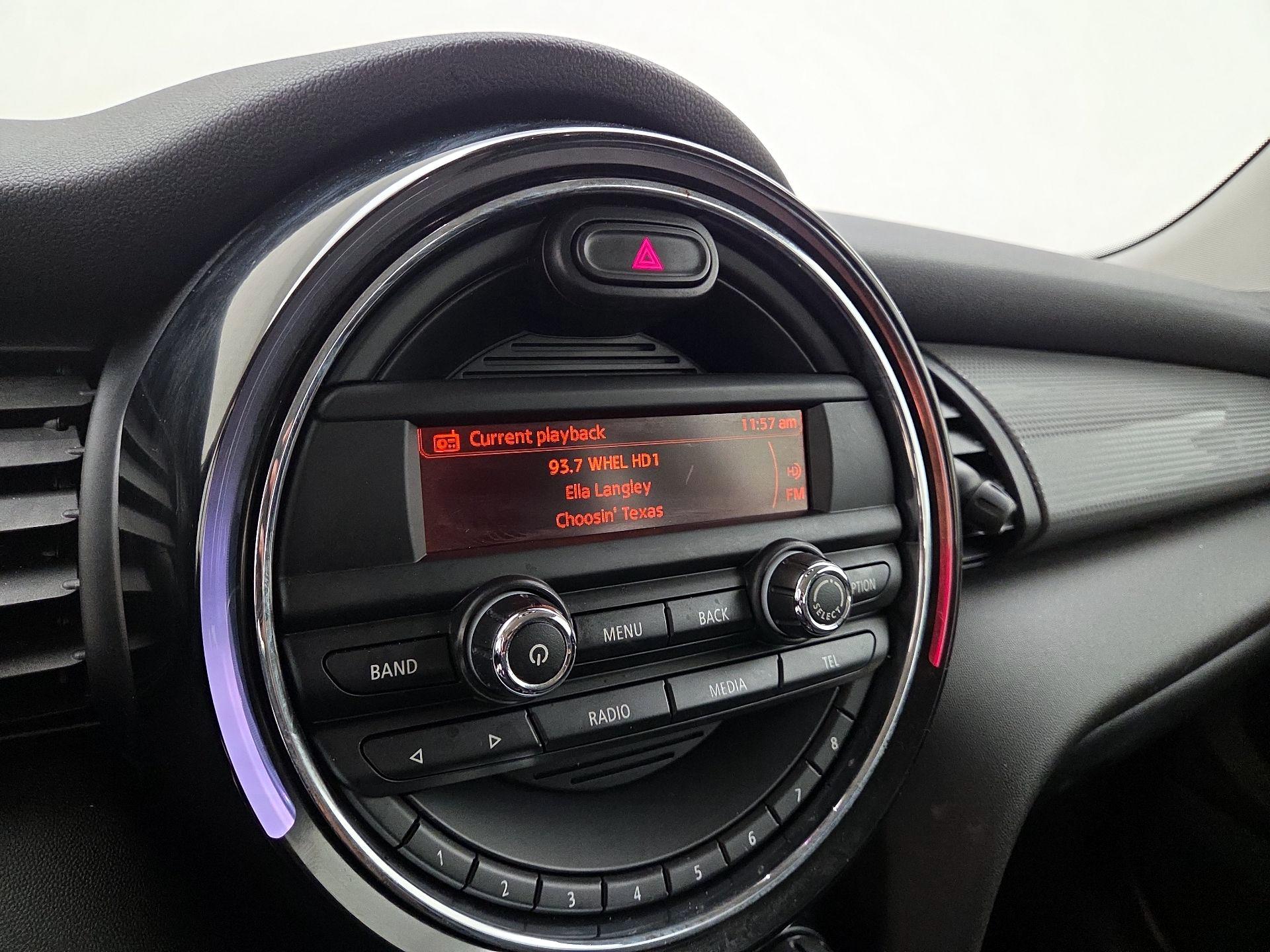 Thumbnail: 2016 MINI Cooper Hardtop - 14
