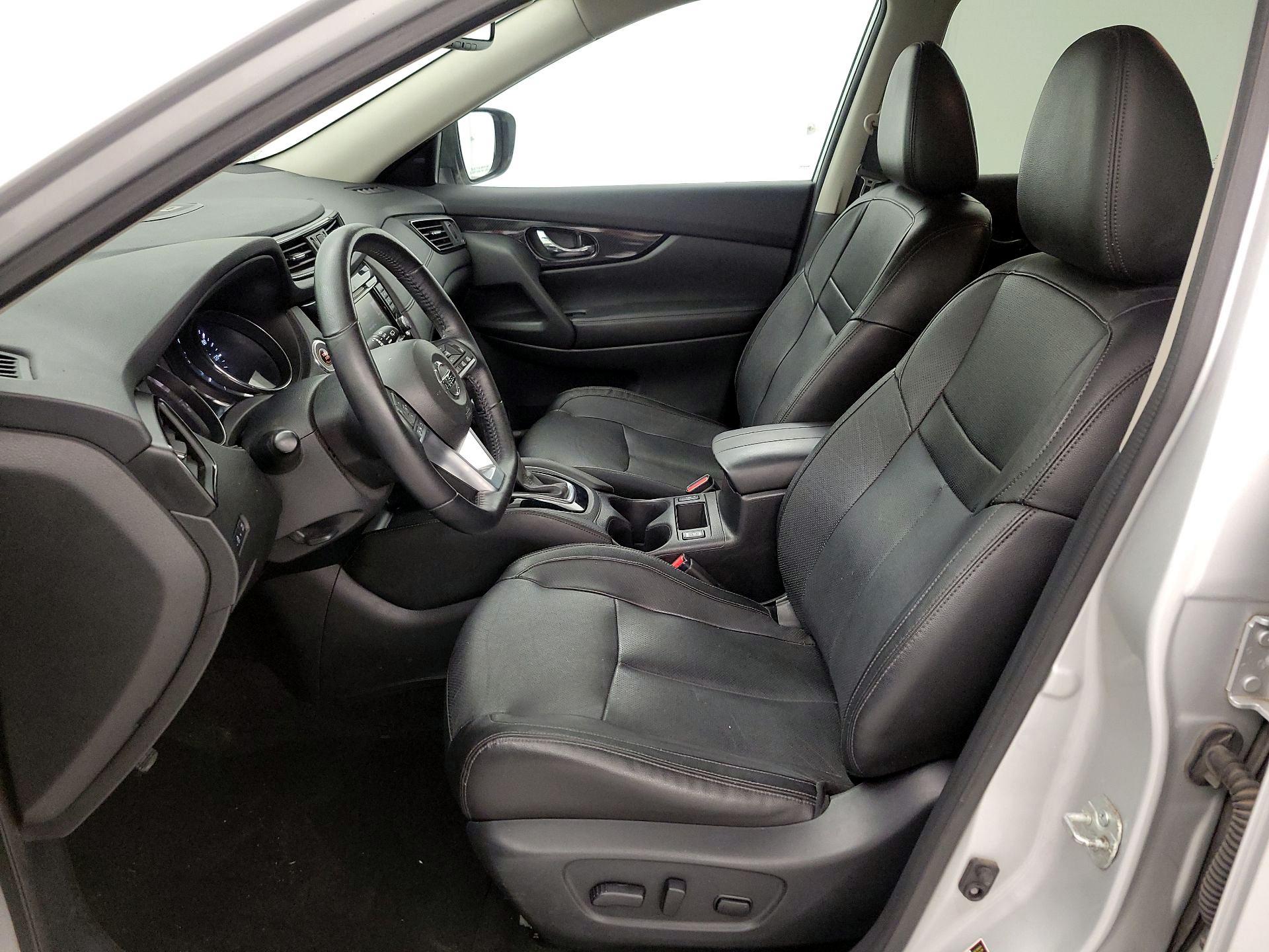Thumbnail: 2018 Nissan Rogue - 11