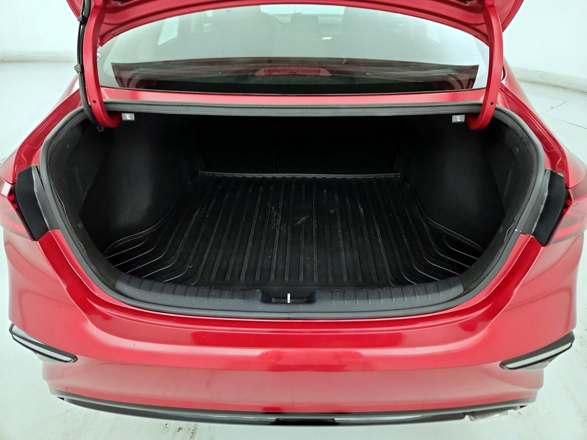 Thumbnail: 2019 Kia Forte - 20