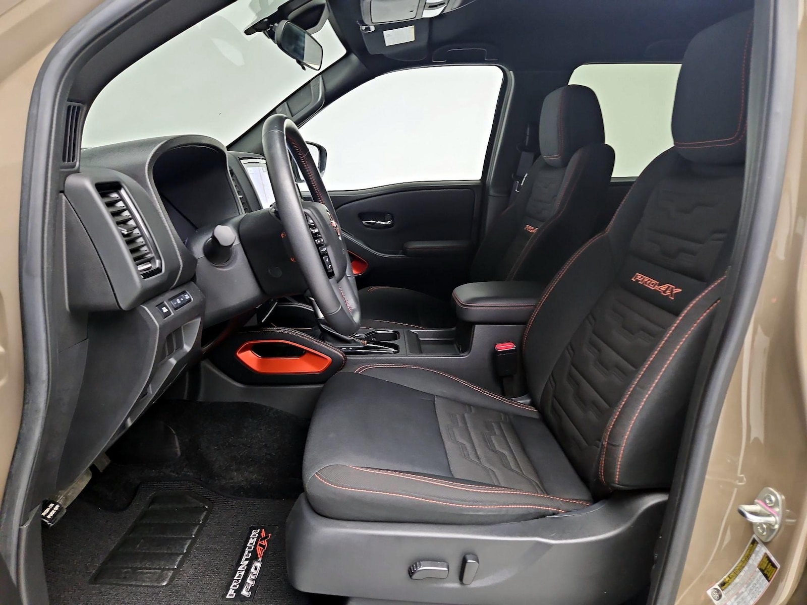 2024 Nissan Frontier PRO-4X - Photo 12
