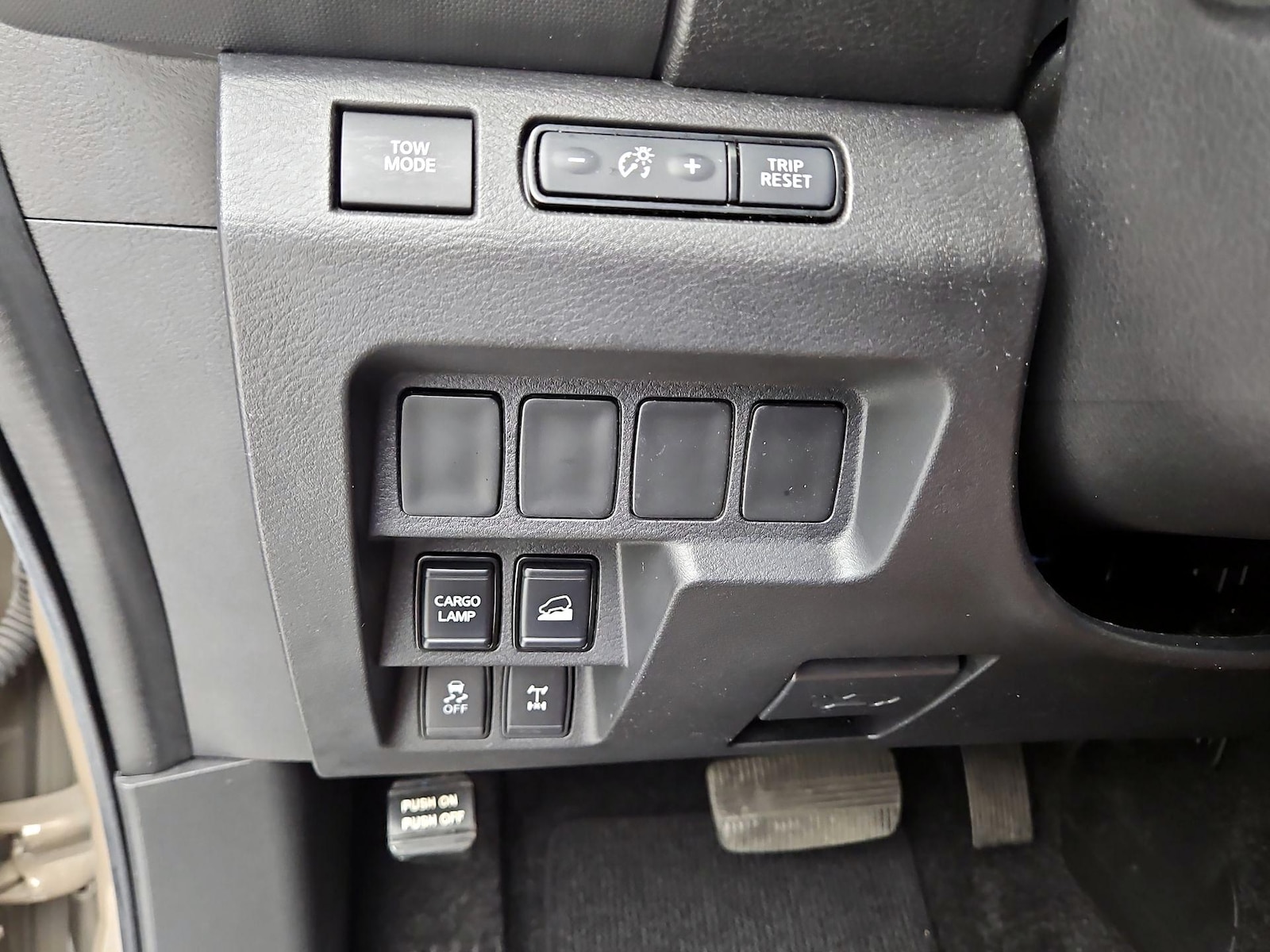 2024 Nissan Frontier PRO-4X - Photo 14